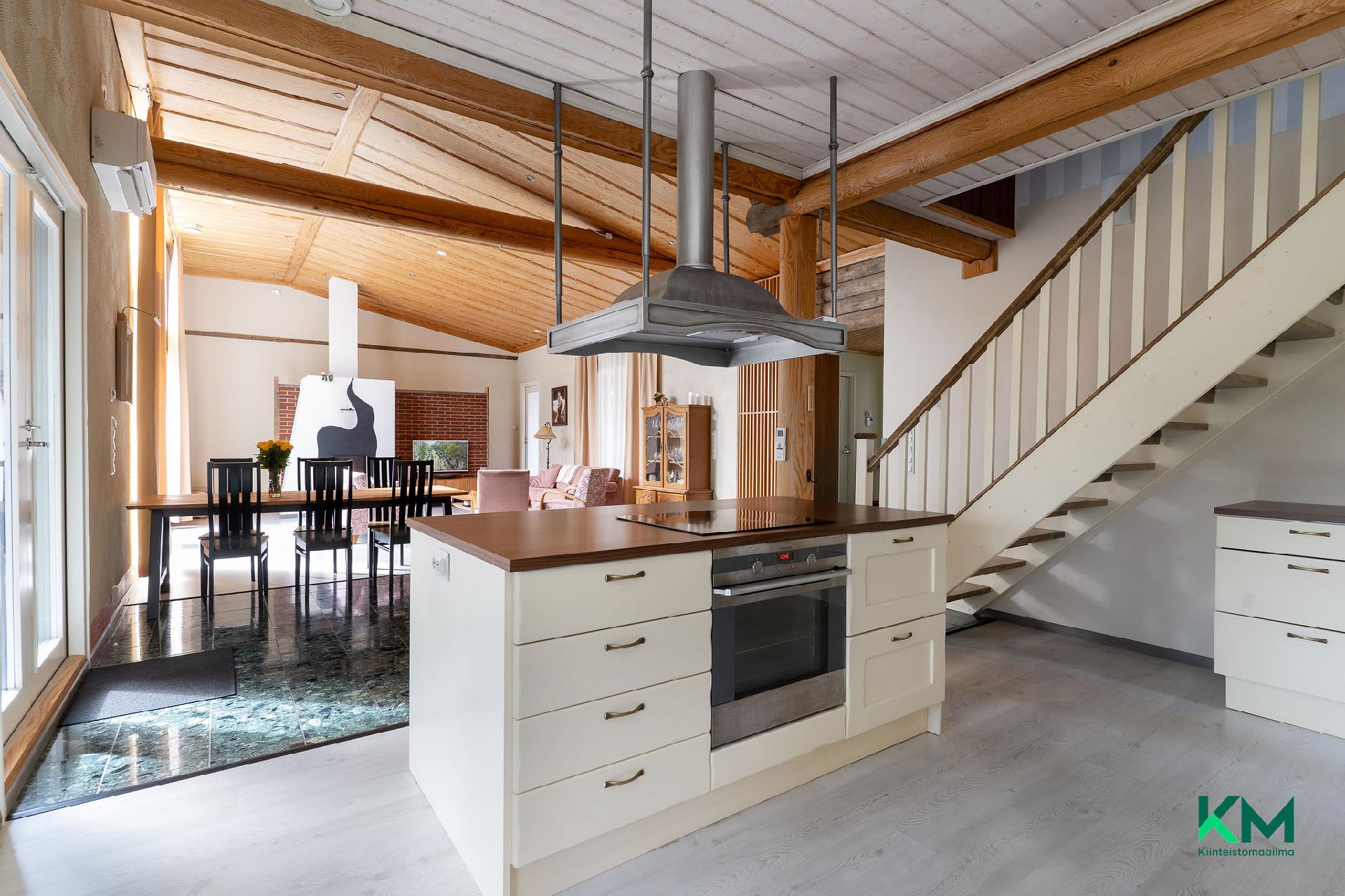 Kesäkehräntie 6, Luopioinen, Pälkäne