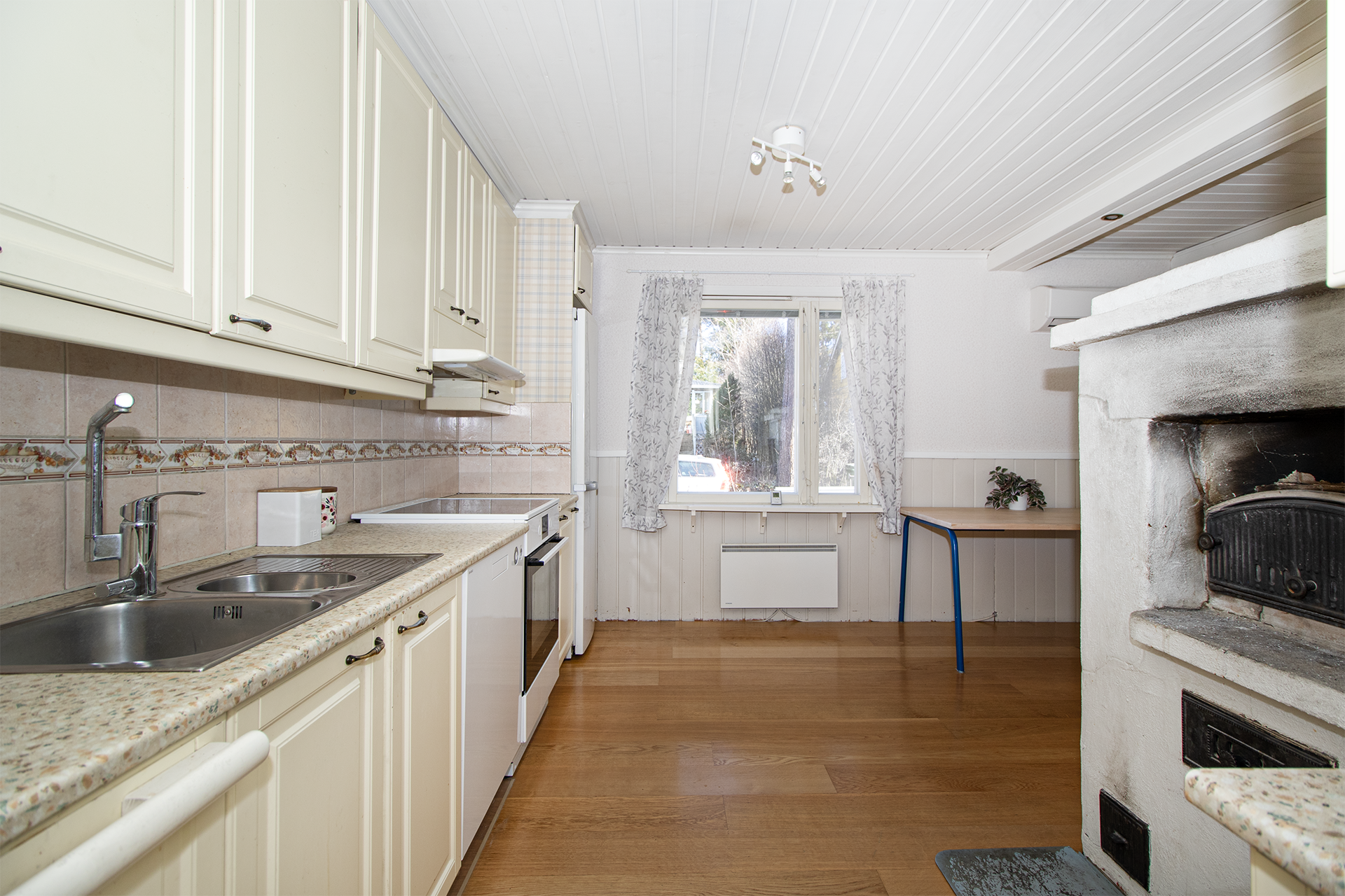 Kivikkotie 15, Särkiniemi, Kuopio