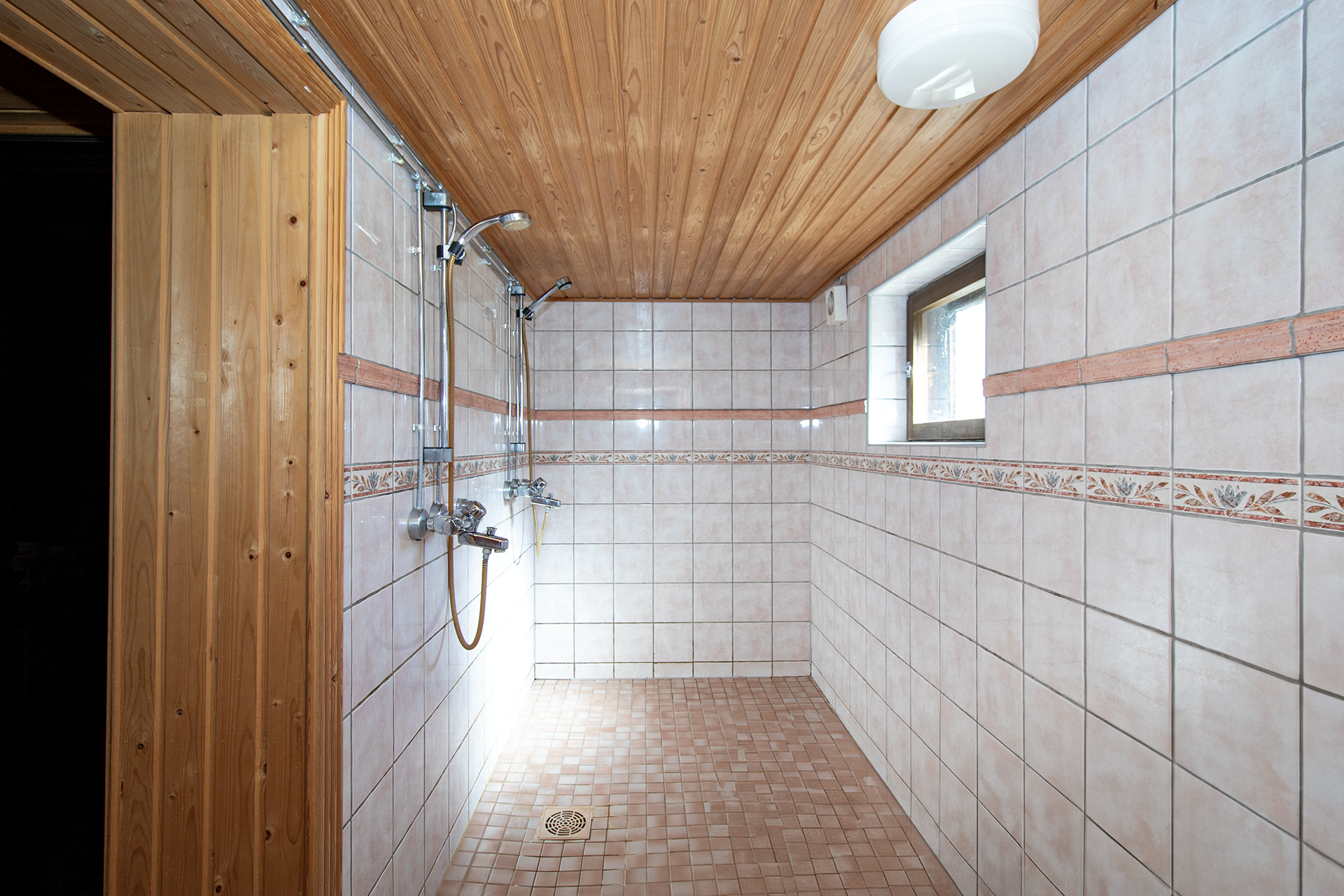 Kivikkotie 15, Särkiniemi, Kuopio