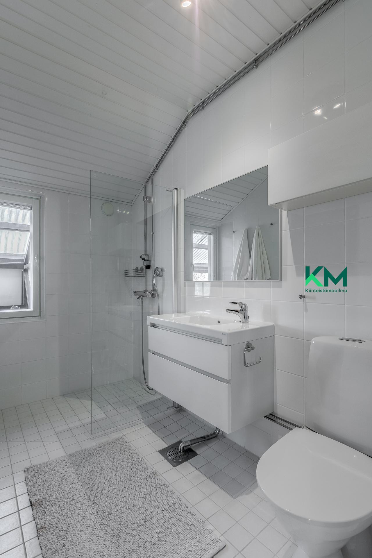 Käräjätuvankuja 2, Torpparinmäki, Helsinki