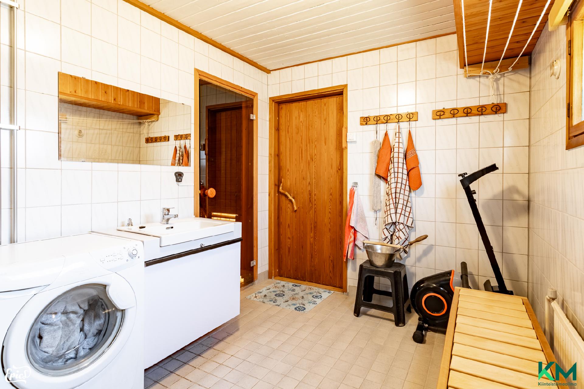 Poikkitie 10, Ryynikkä, Lempäälä