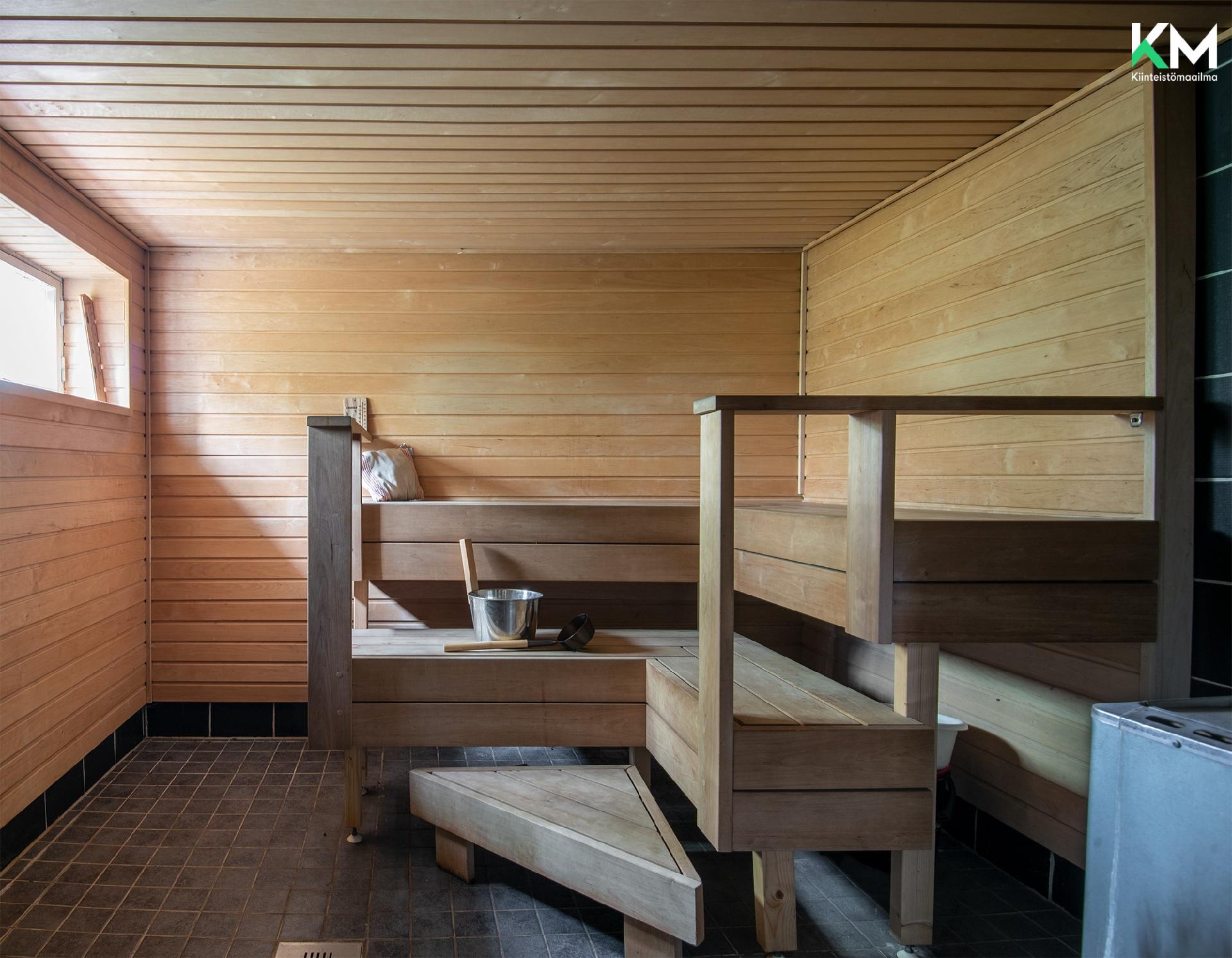 Putkimiehenkuja 8, Pläkkikaupunki, Turku