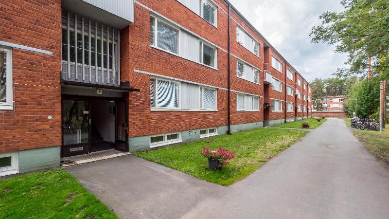 Varpushaukantie 4, Kaukovainio, Oulu