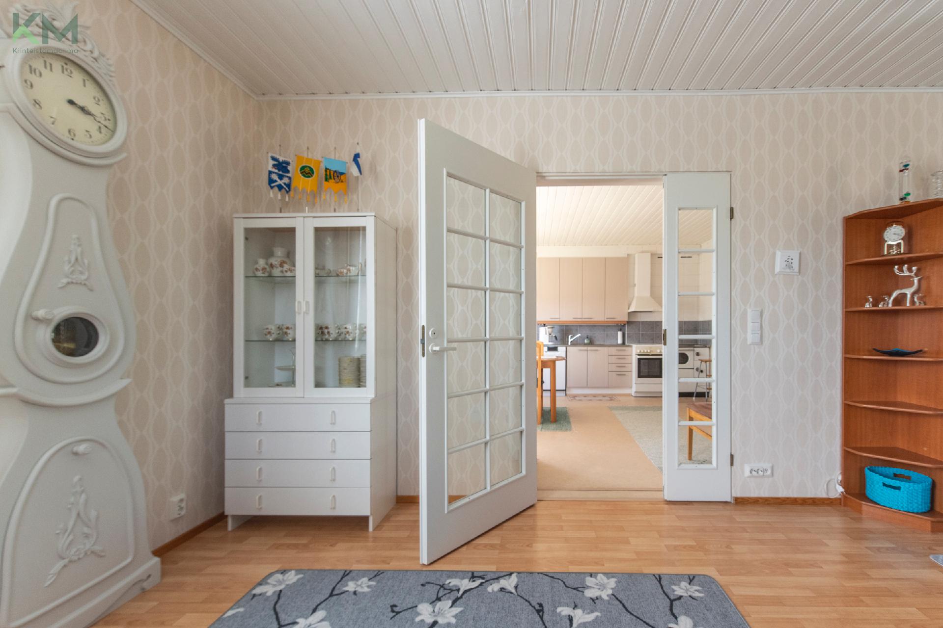 Niinistöntie 80, Juonenkylä, Kurikka