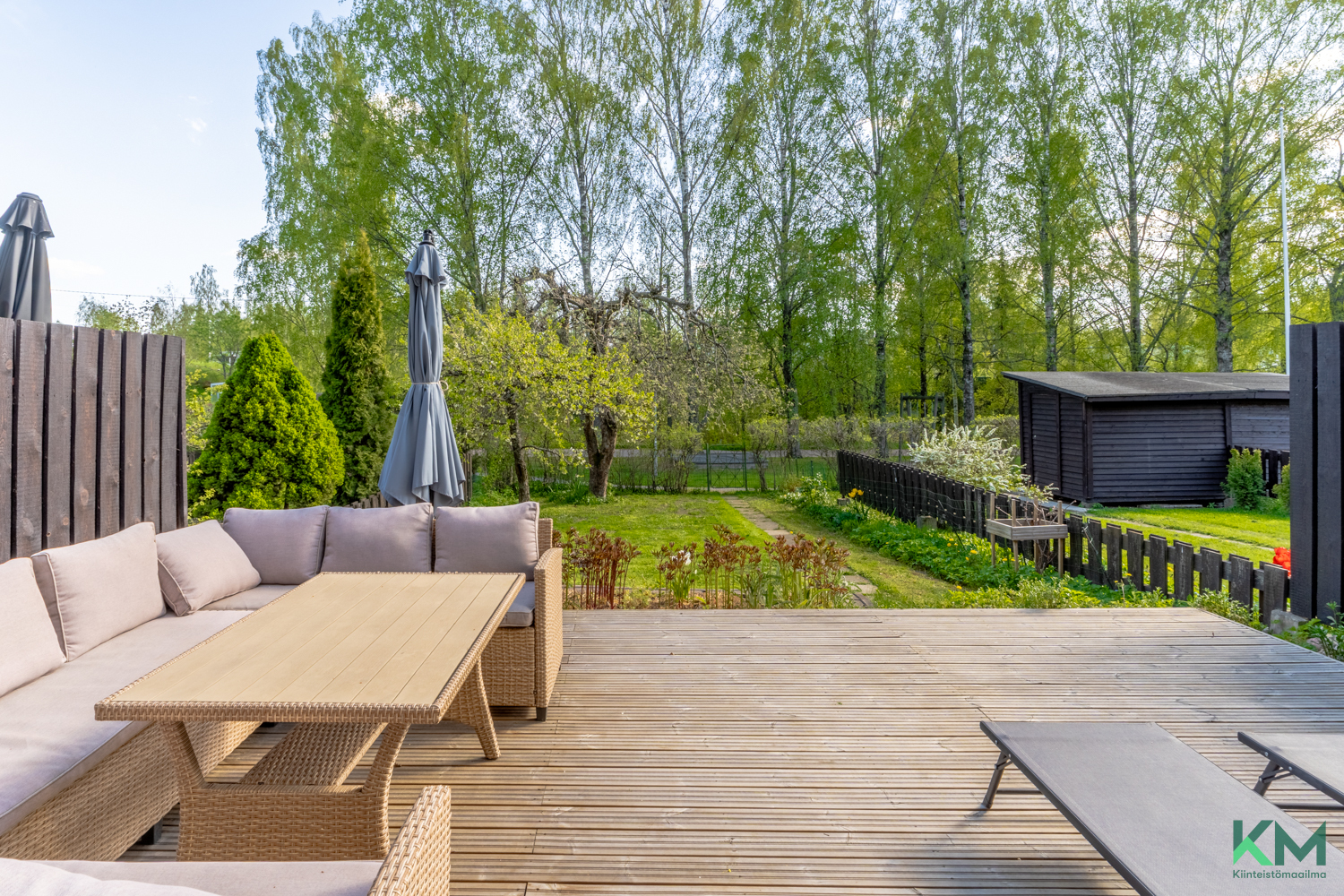 Oma 100m2 terassipiha