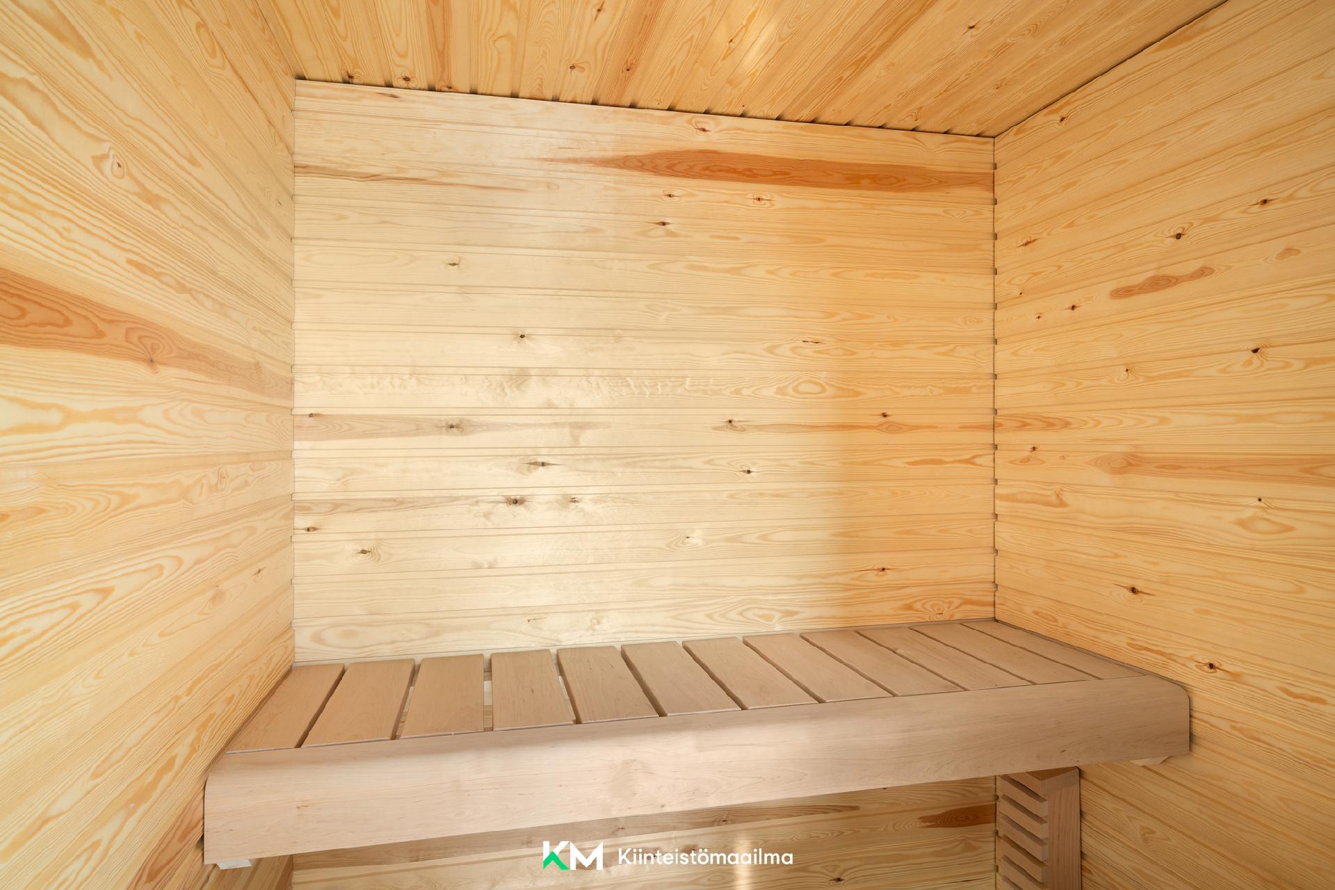 Myyrmäentie 6, Myyrmäki, Vantaa