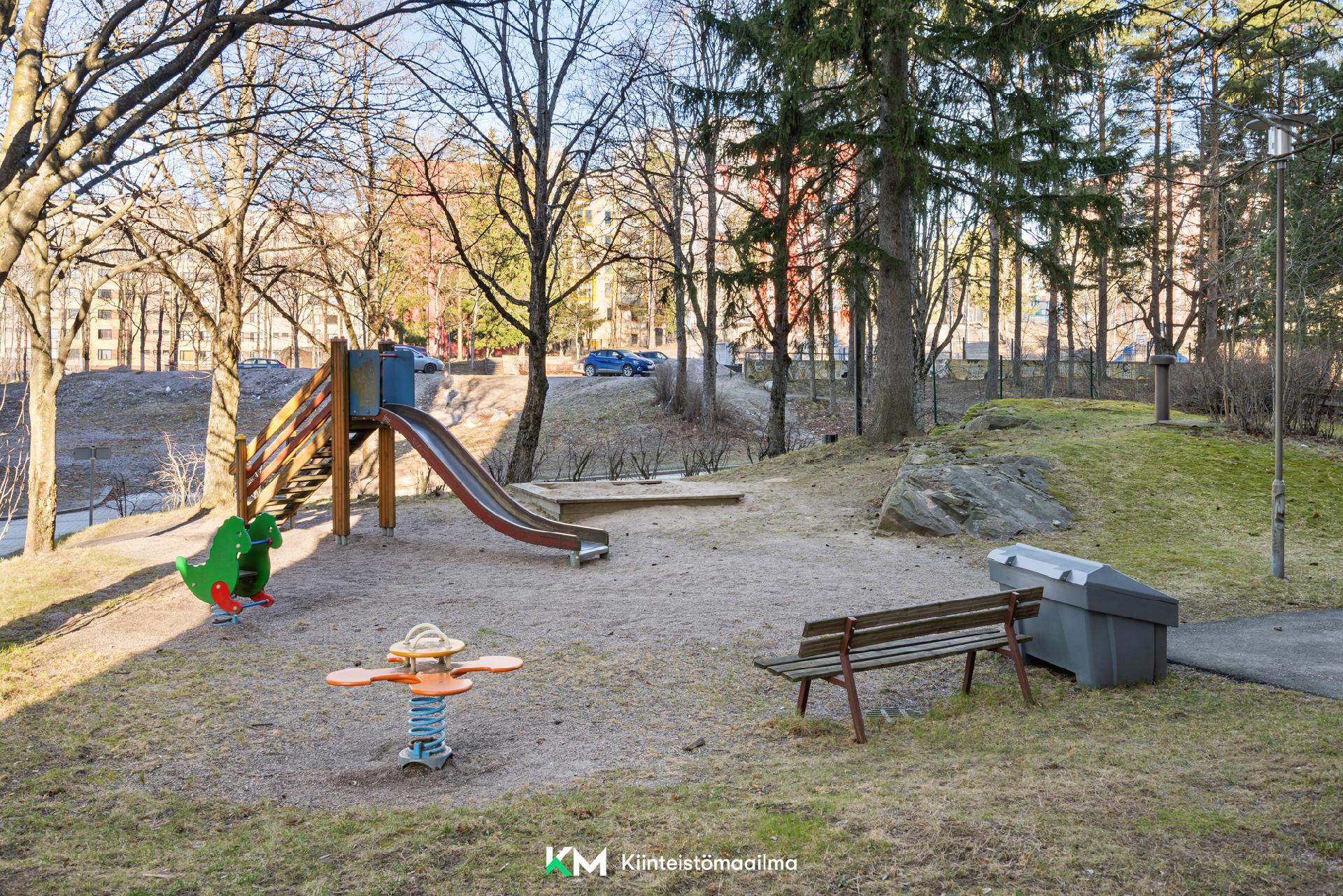 Myyrmäentie 6, Myyrmäki, Vantaa