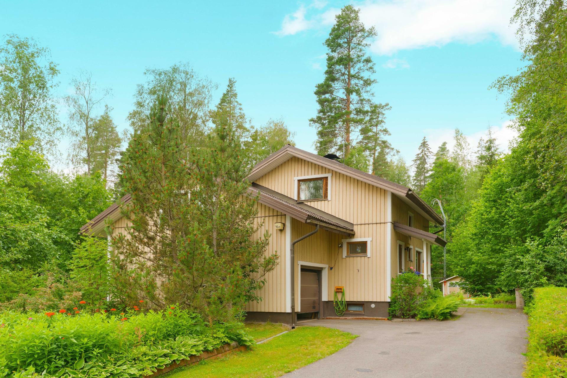 Santakuopantie 16, Lapinkylä, Vantaa