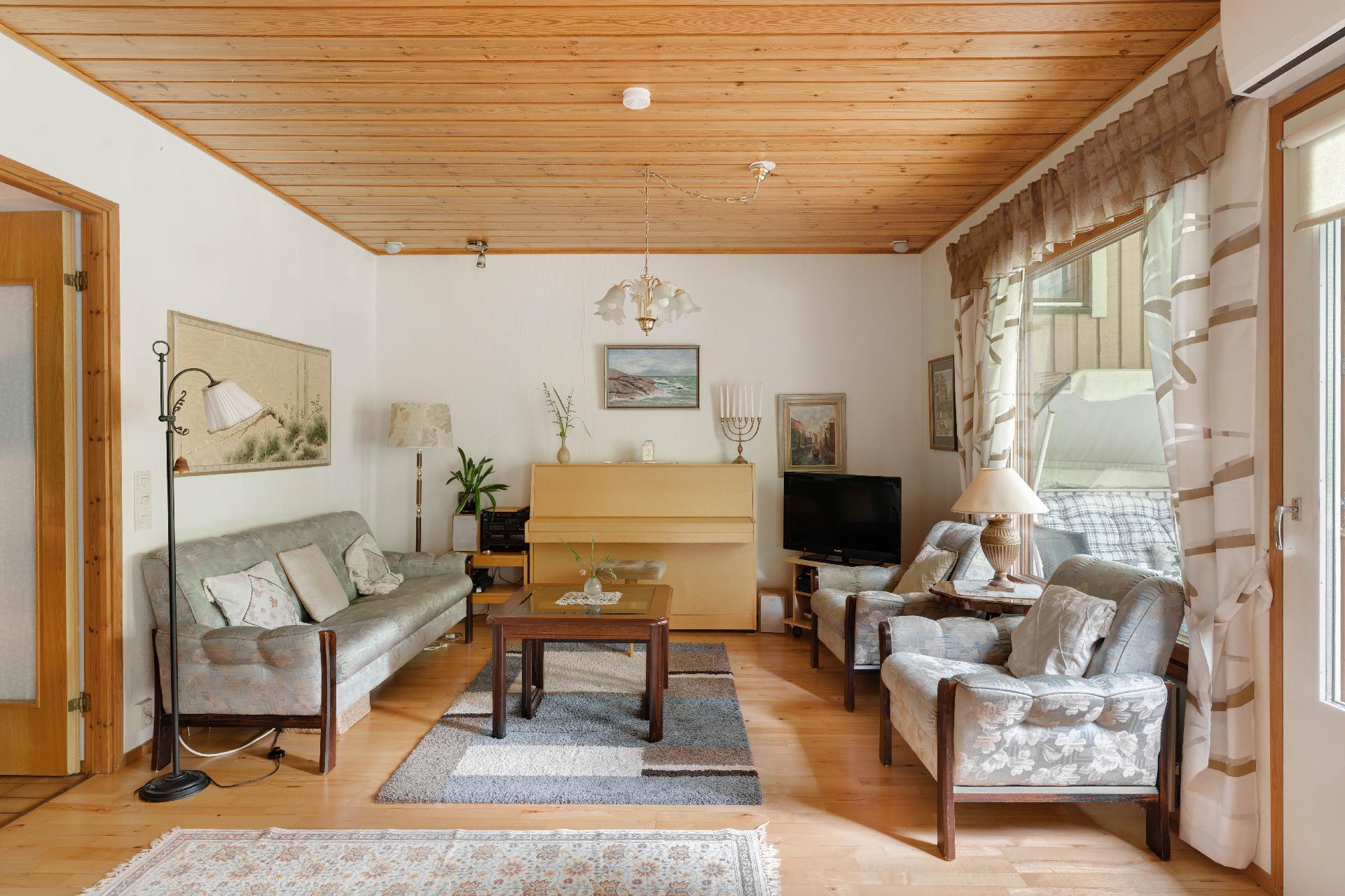 Santakuopantie 16, Lapinkylä, Vantaa