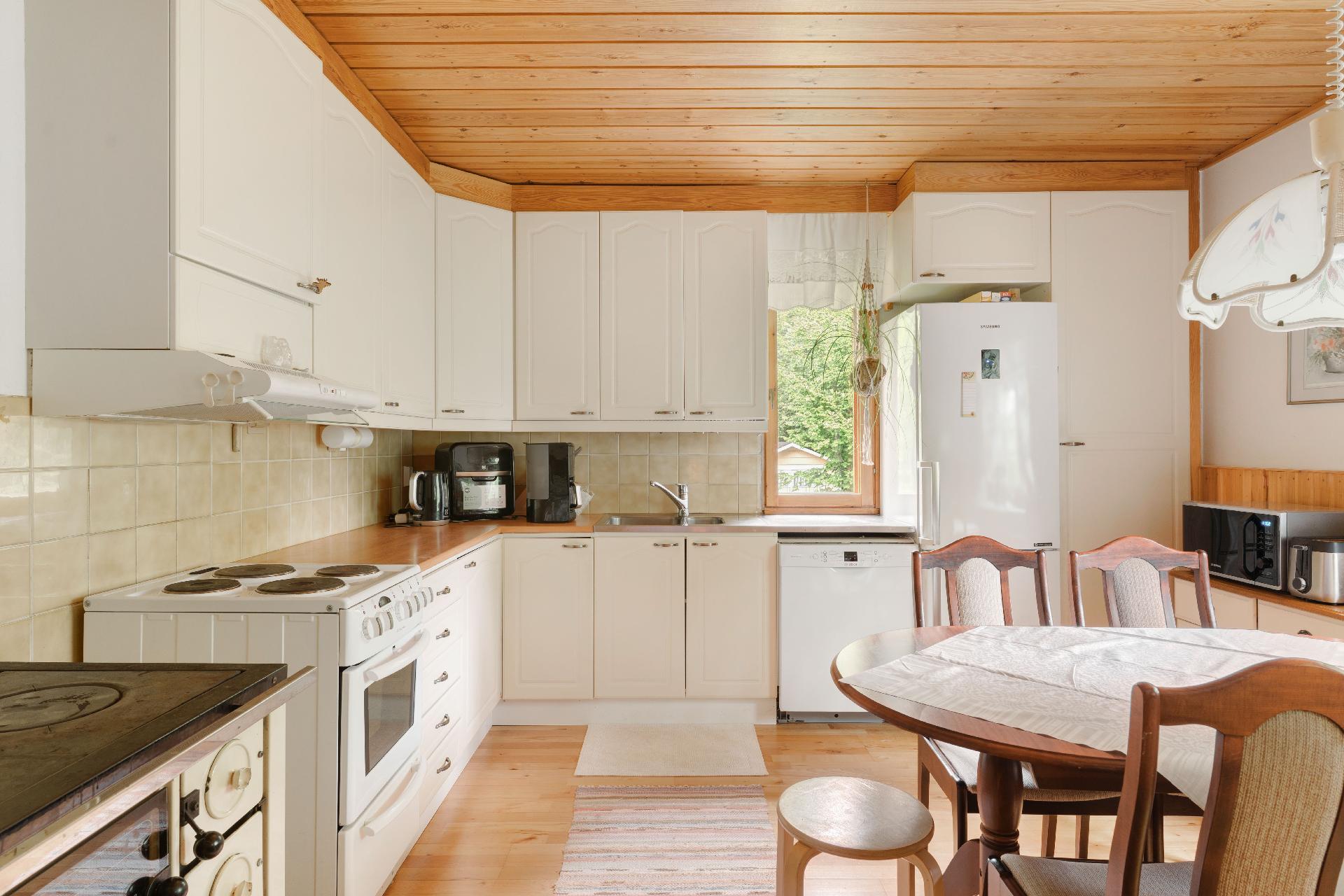 Santakuopantie 16, Lapinkylä, Vantaa