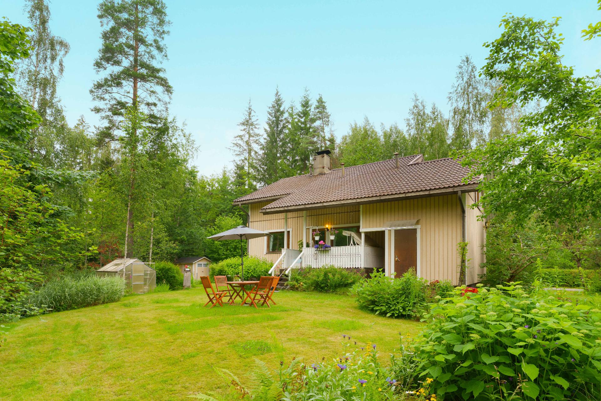 Santakuopantie 16, Lapinkylä, Vantaa