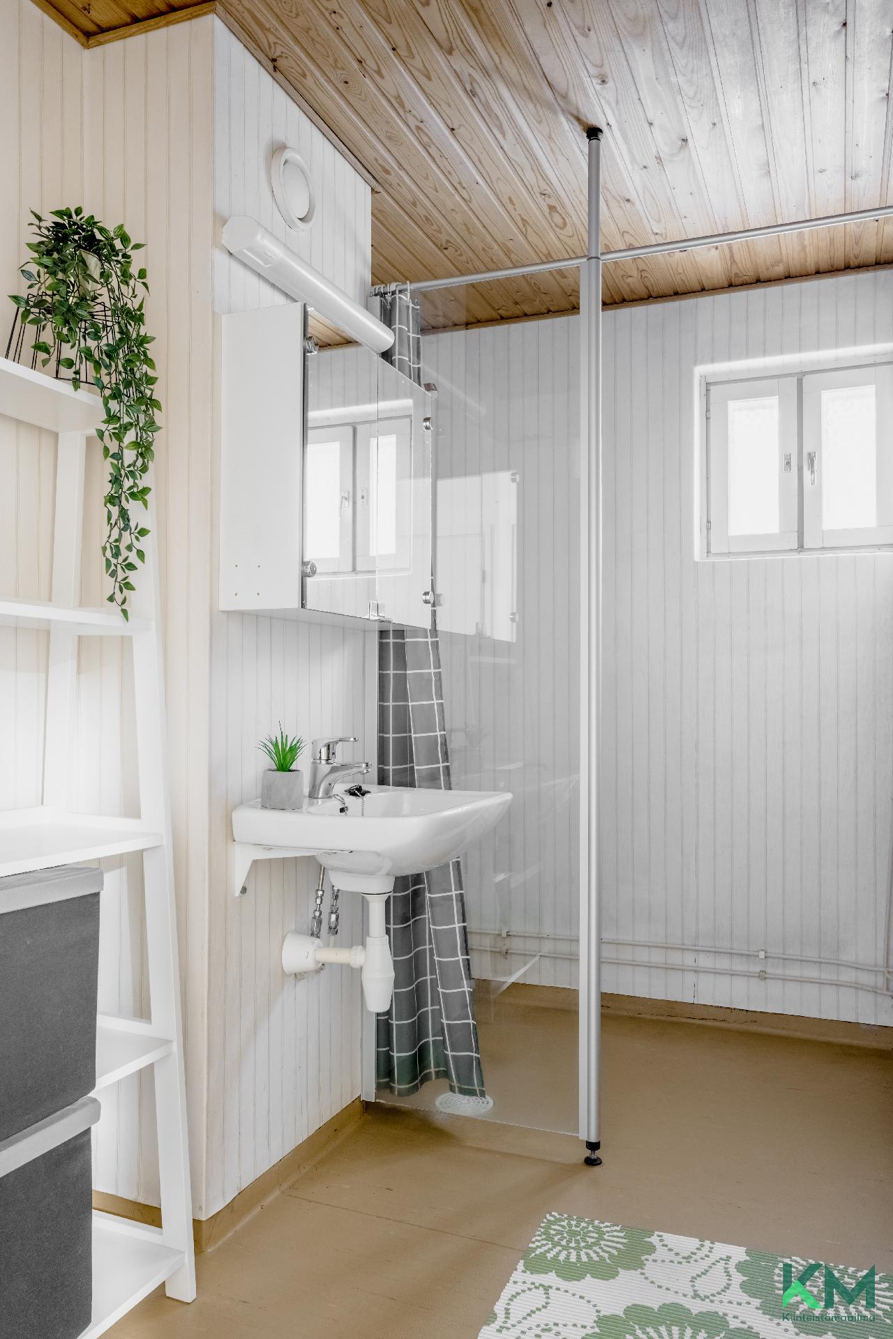 Veteraanikuja 3, Kurkimäki, Helsinki