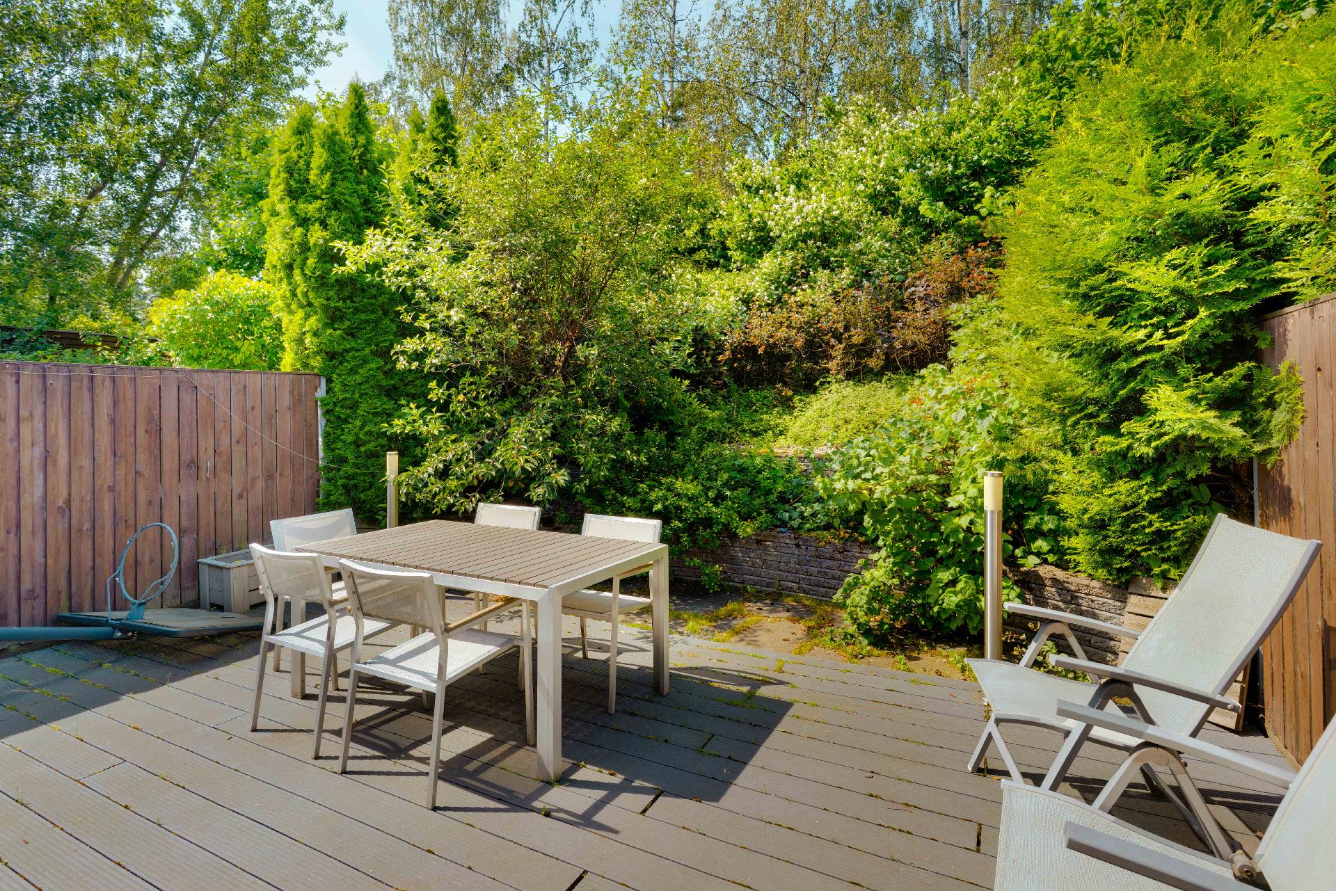 Pähkinänsärkijä 8, Pähkinärinne, Vantaa