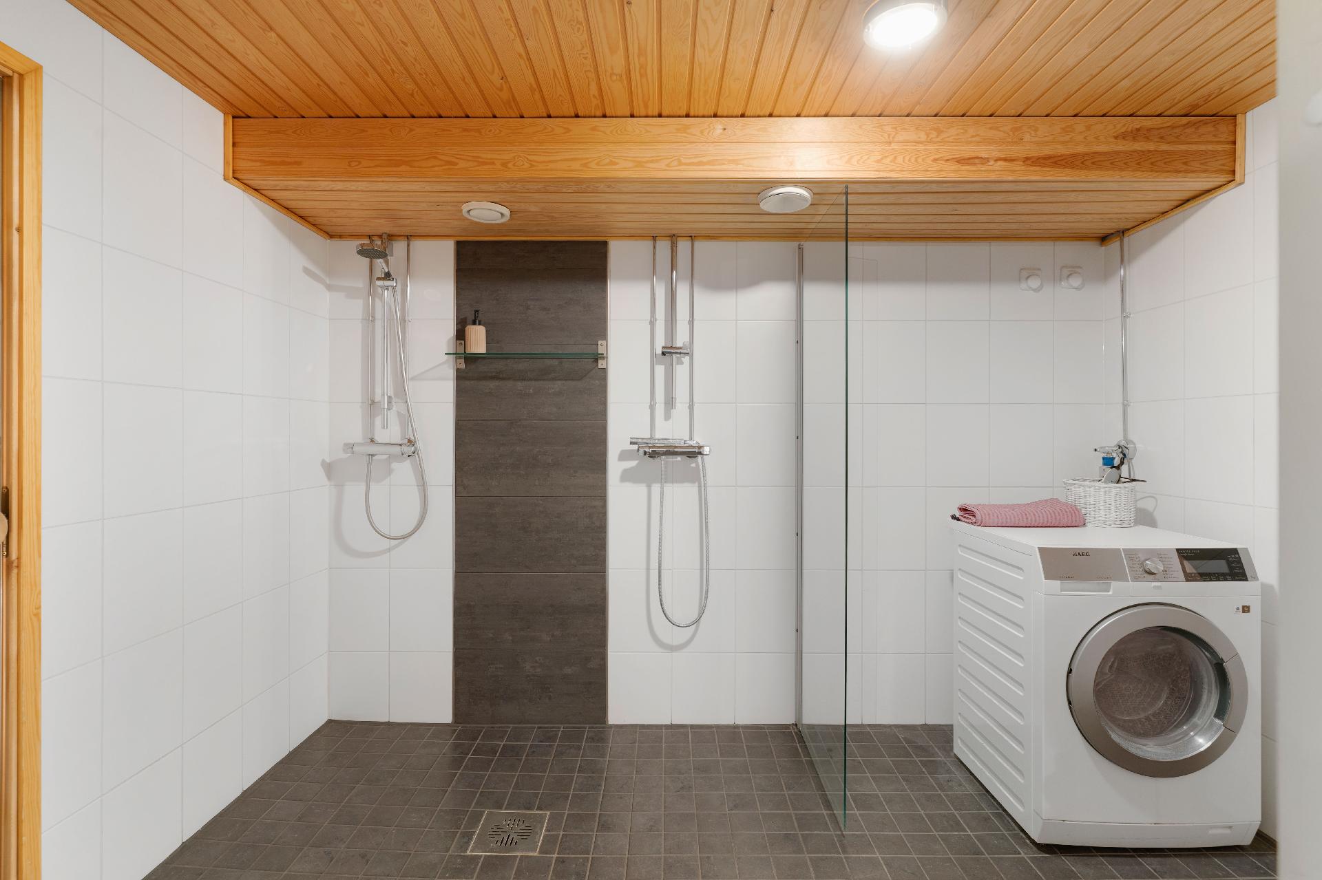 Pähkinänsärkijä 8, Pähkinärinne, Vantaa