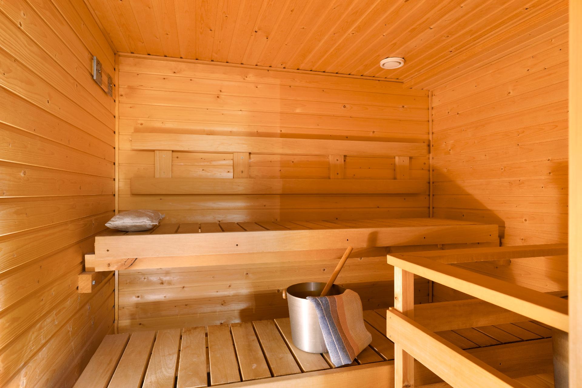 Pähkinänsärkijä 8, Pähkinärinne, Vantaa