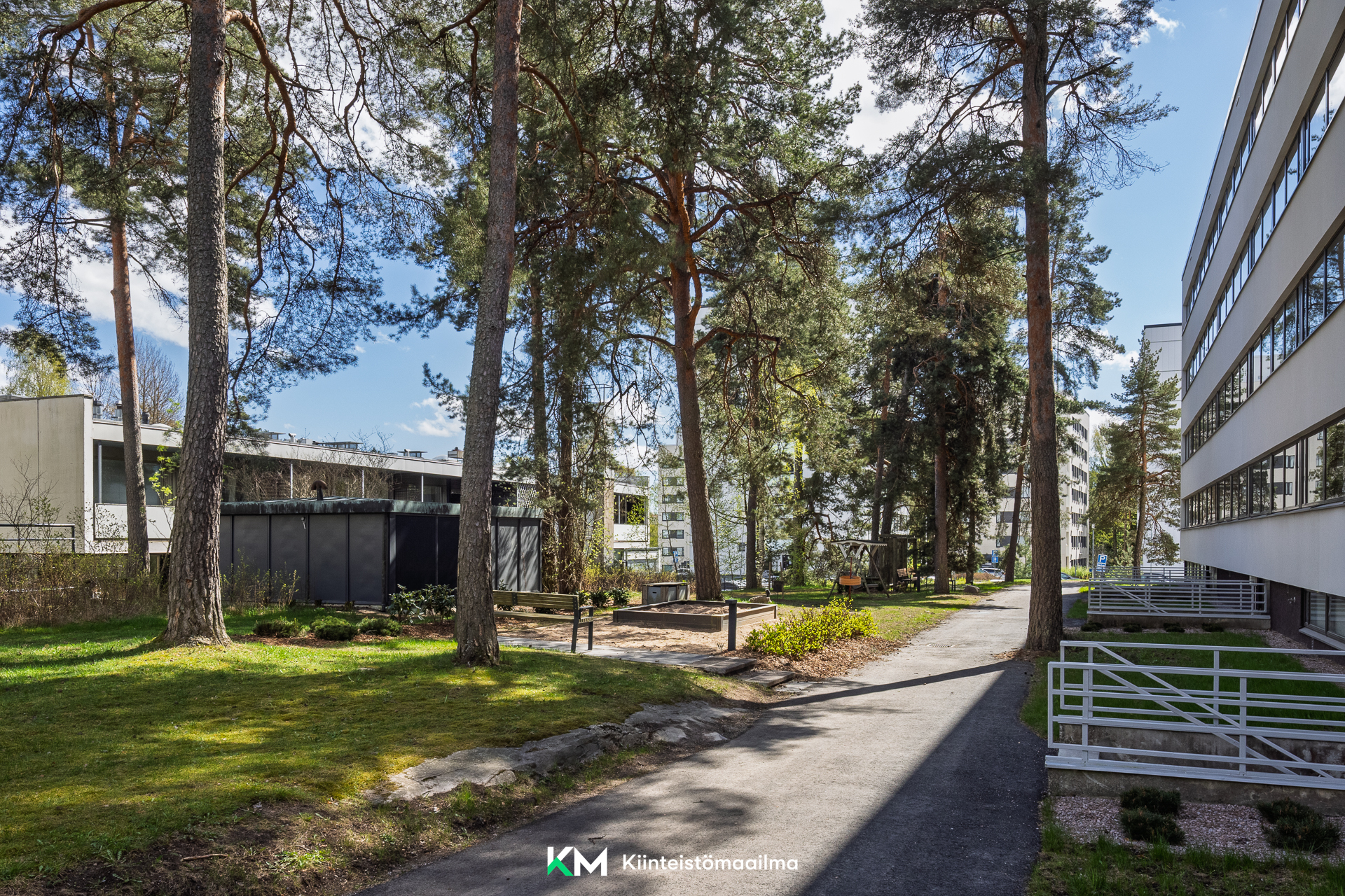 Luuvaniementie 3, Niemenmäki, Helsinki
