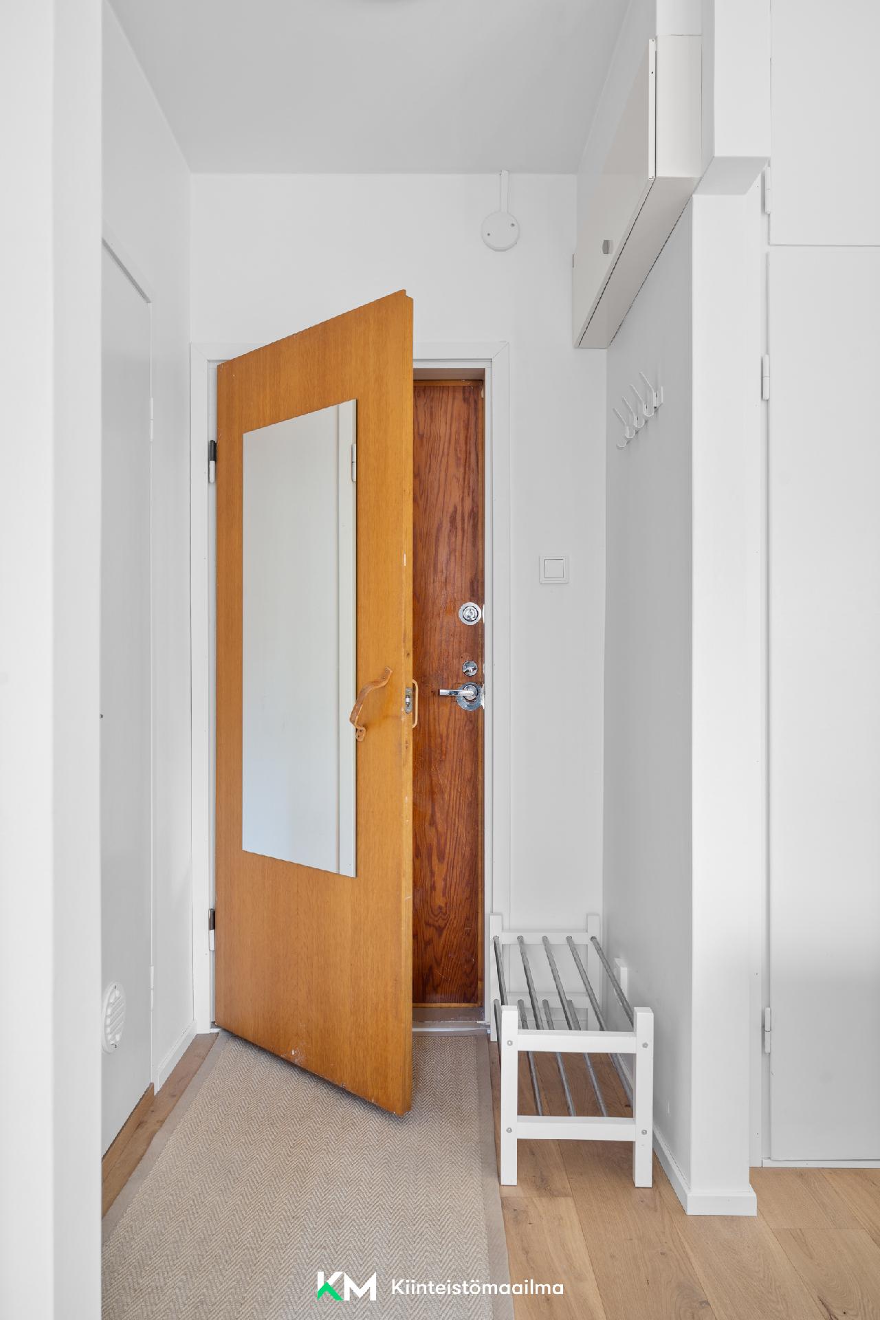 Gyldenintie 12, Lauttasaari, Helsinki