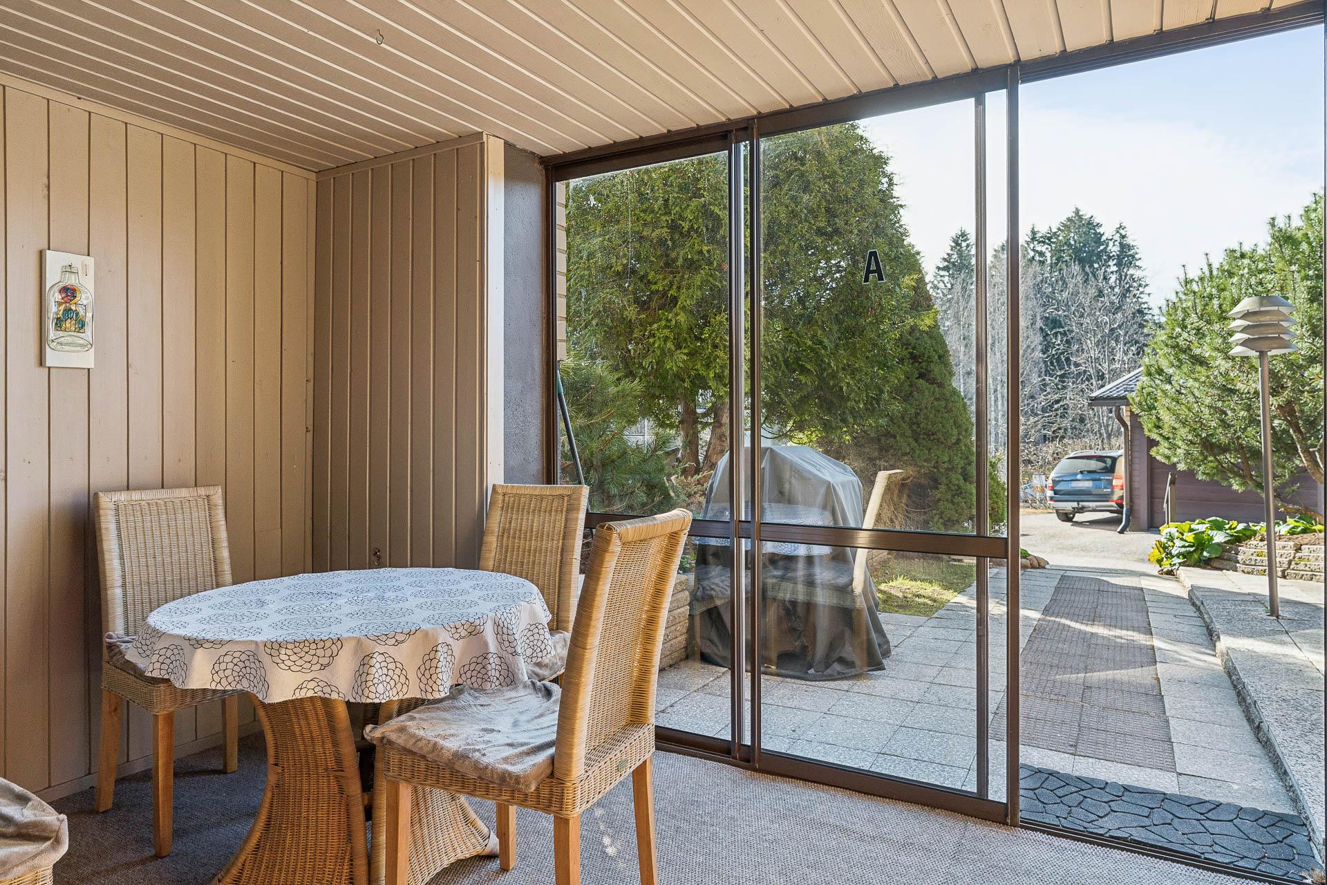 Läksyrinne 25, Puistola, Helsinki