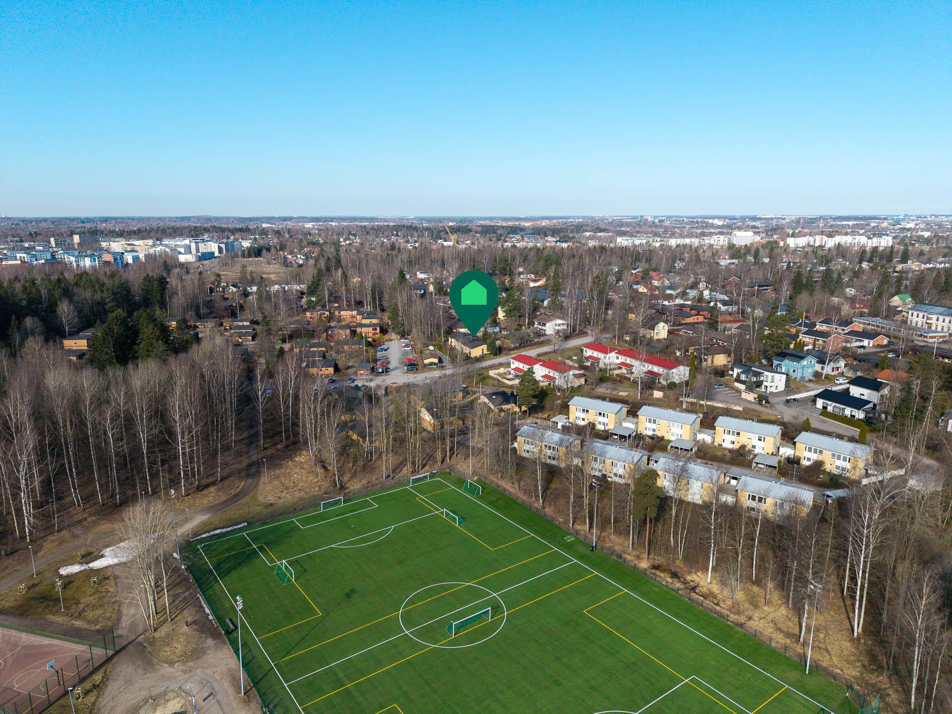 Läksyrinne 25, Puistola, Helsinki