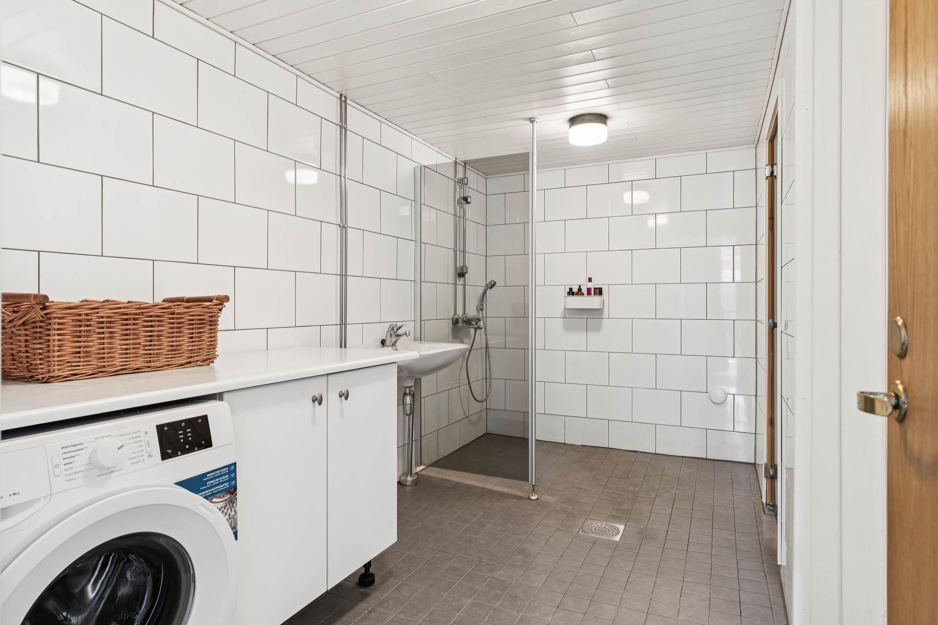 Läksyrinne 25, Puistola, Helsinki