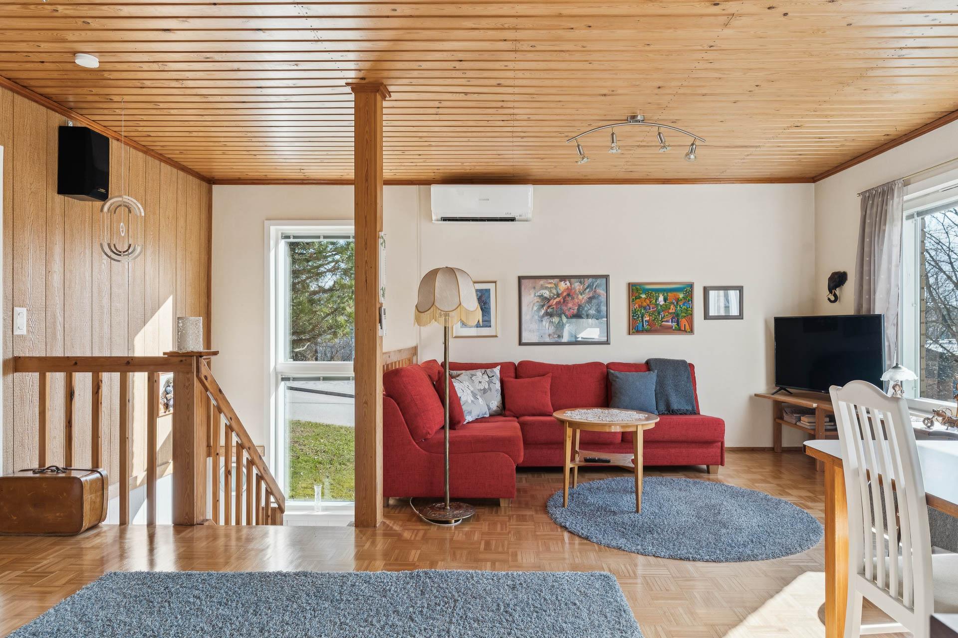 Läksyrinne 25, Puistola, Helsinki