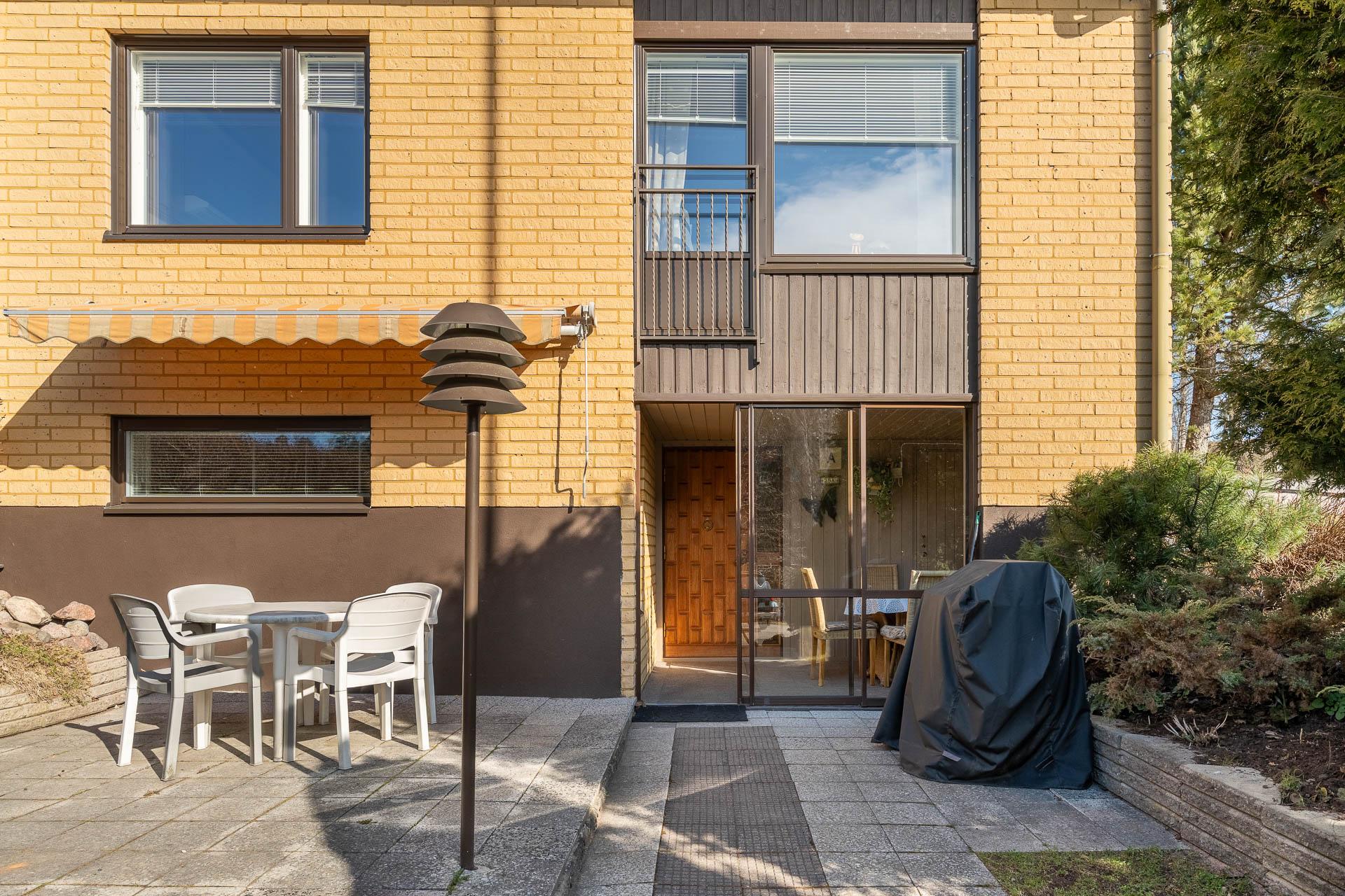 Läksyrinne 25, Puistola, Helsinki