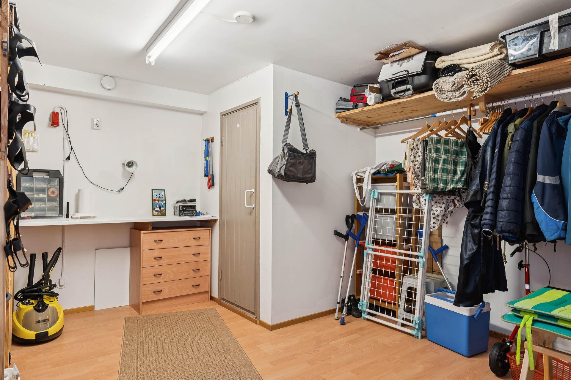 Läksyrinne 25, Puistola, Helsinki