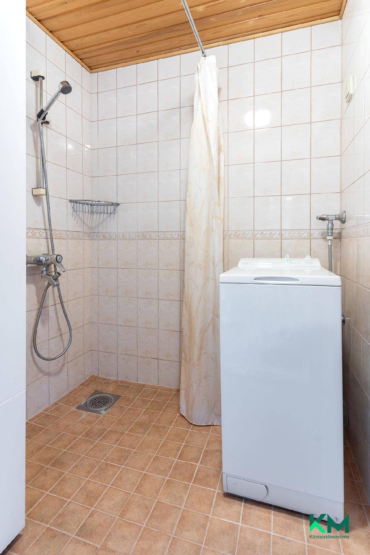 Hölkkäsuora 4, Suorama, Kangasala