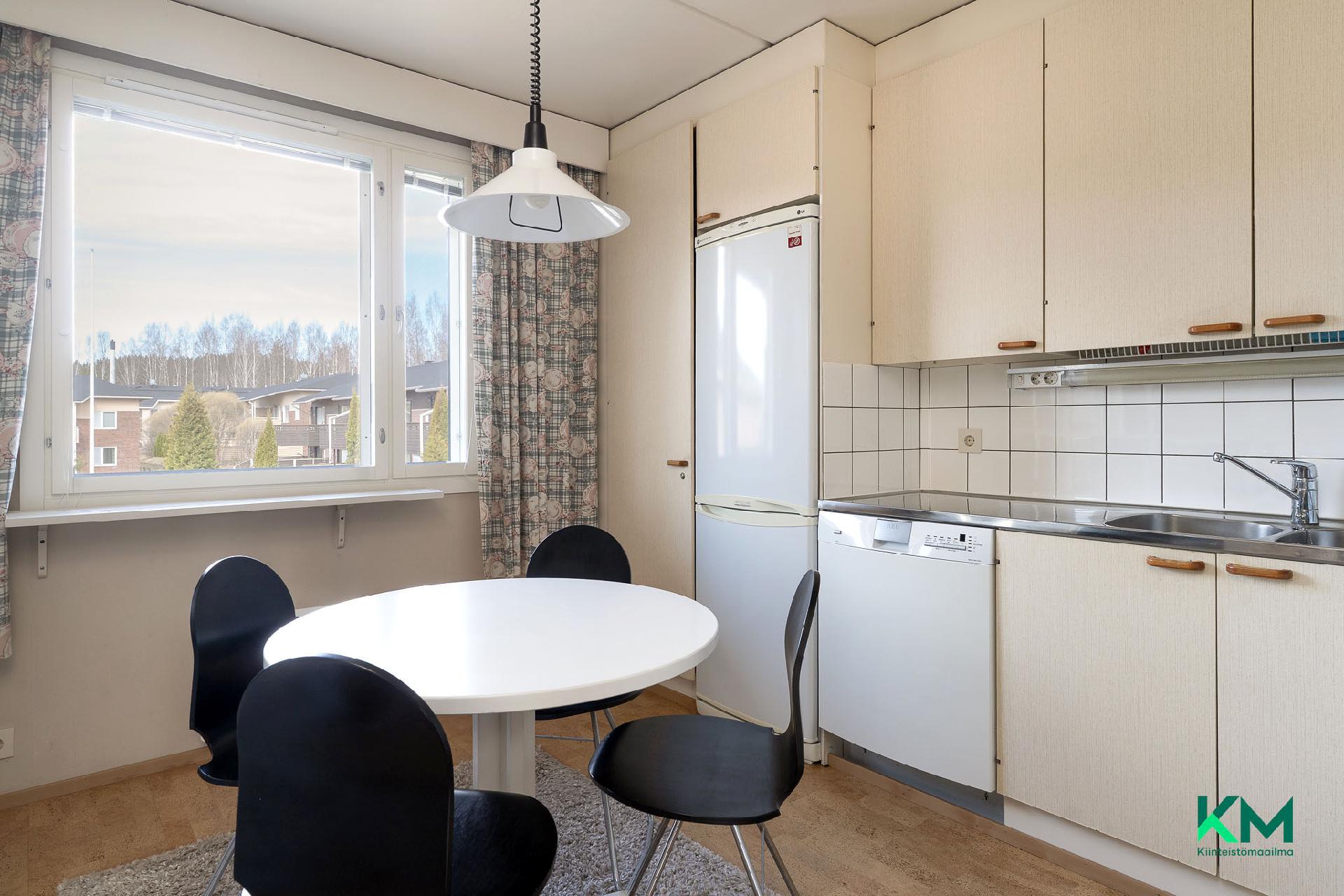 Hölkkäsuora 4, Suorama, Kangasala