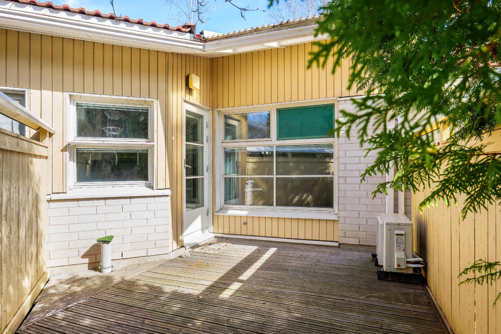 Gesterborgintie 4, Jokiniitty, Kirkkonummi