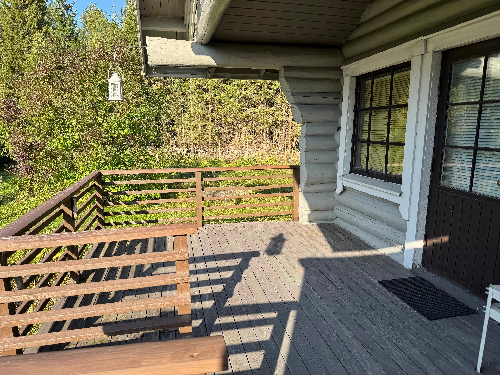 Terassi merelle päin