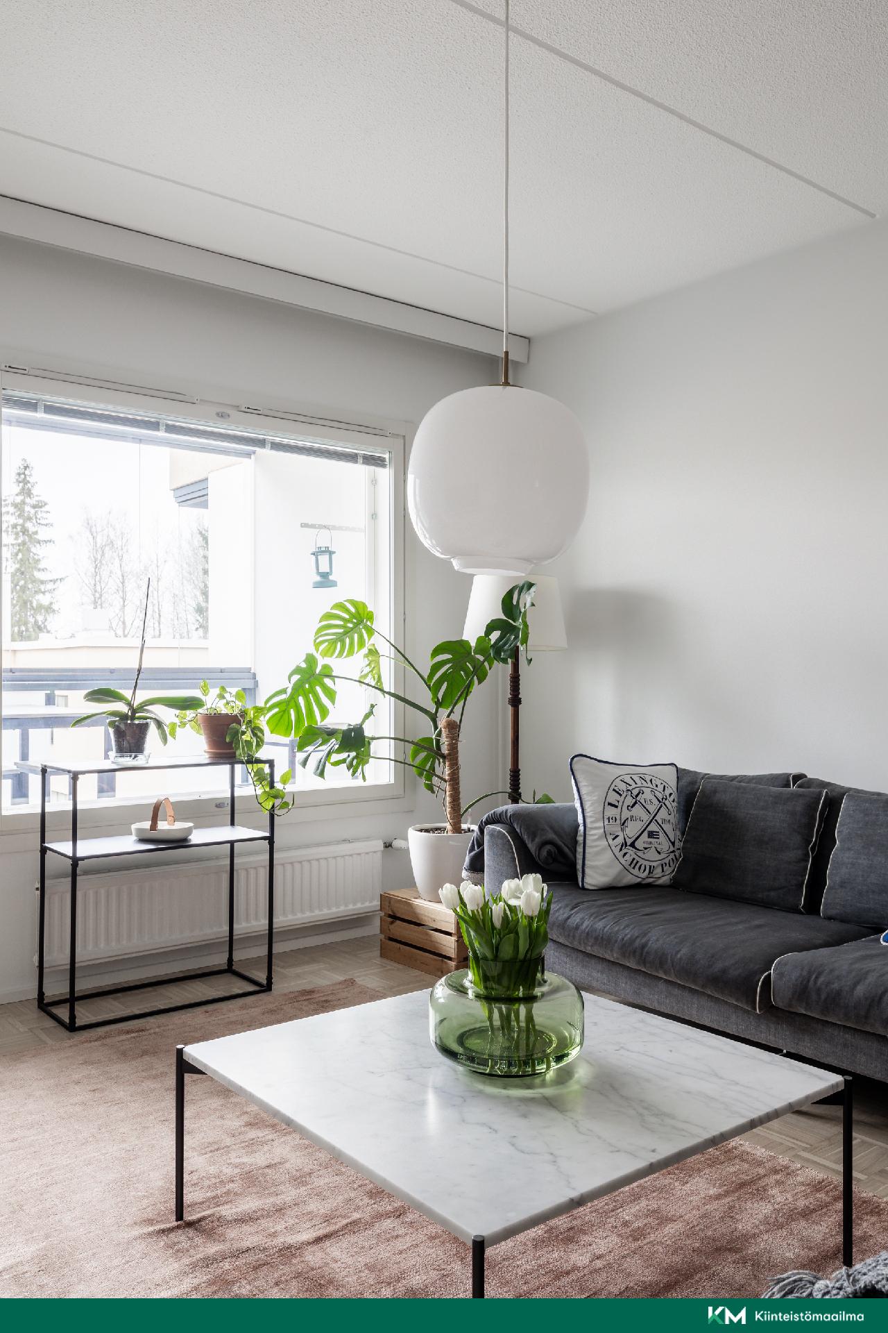 Bredantie 6, Kauniainen