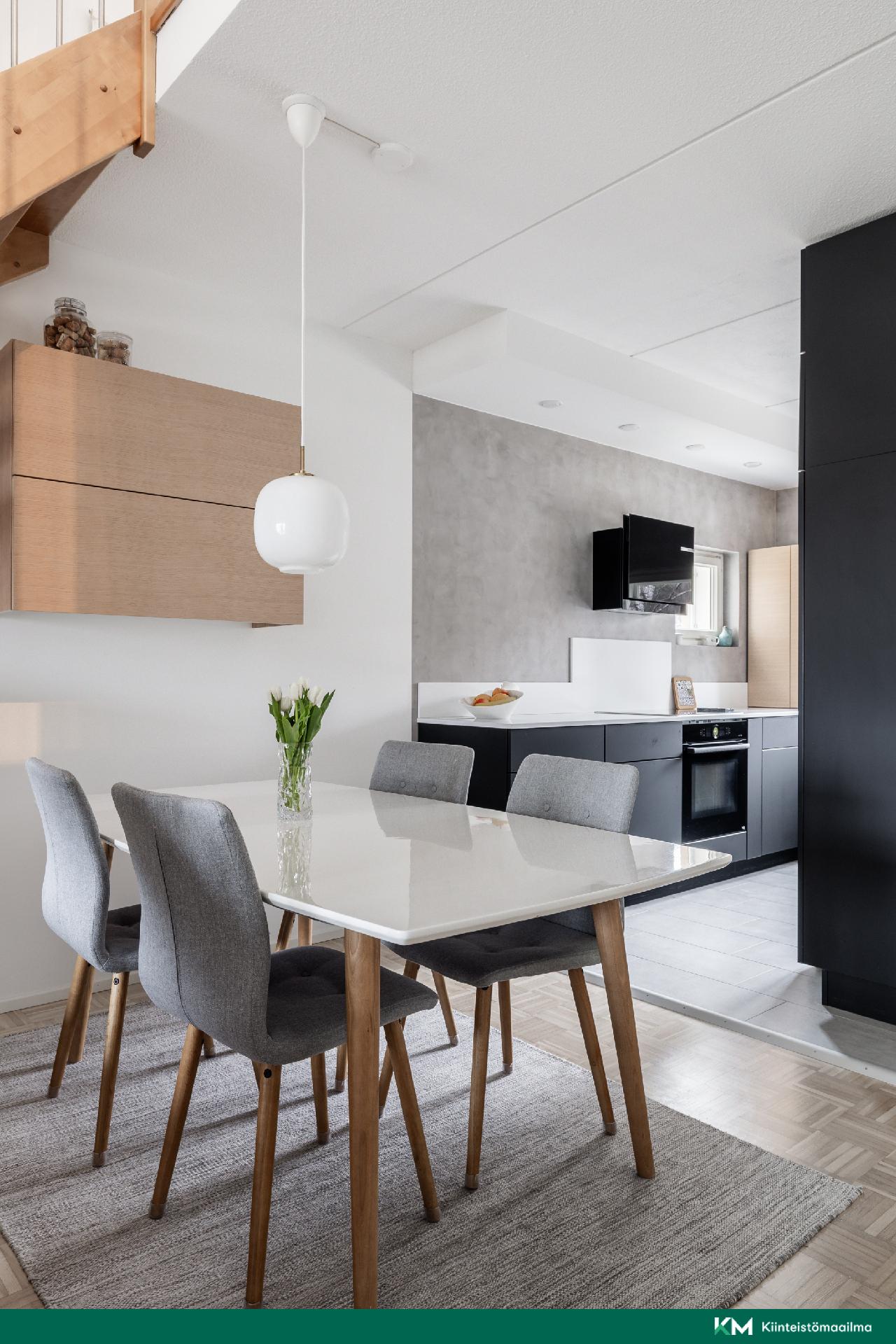 Bredantie 6, Kauniainen