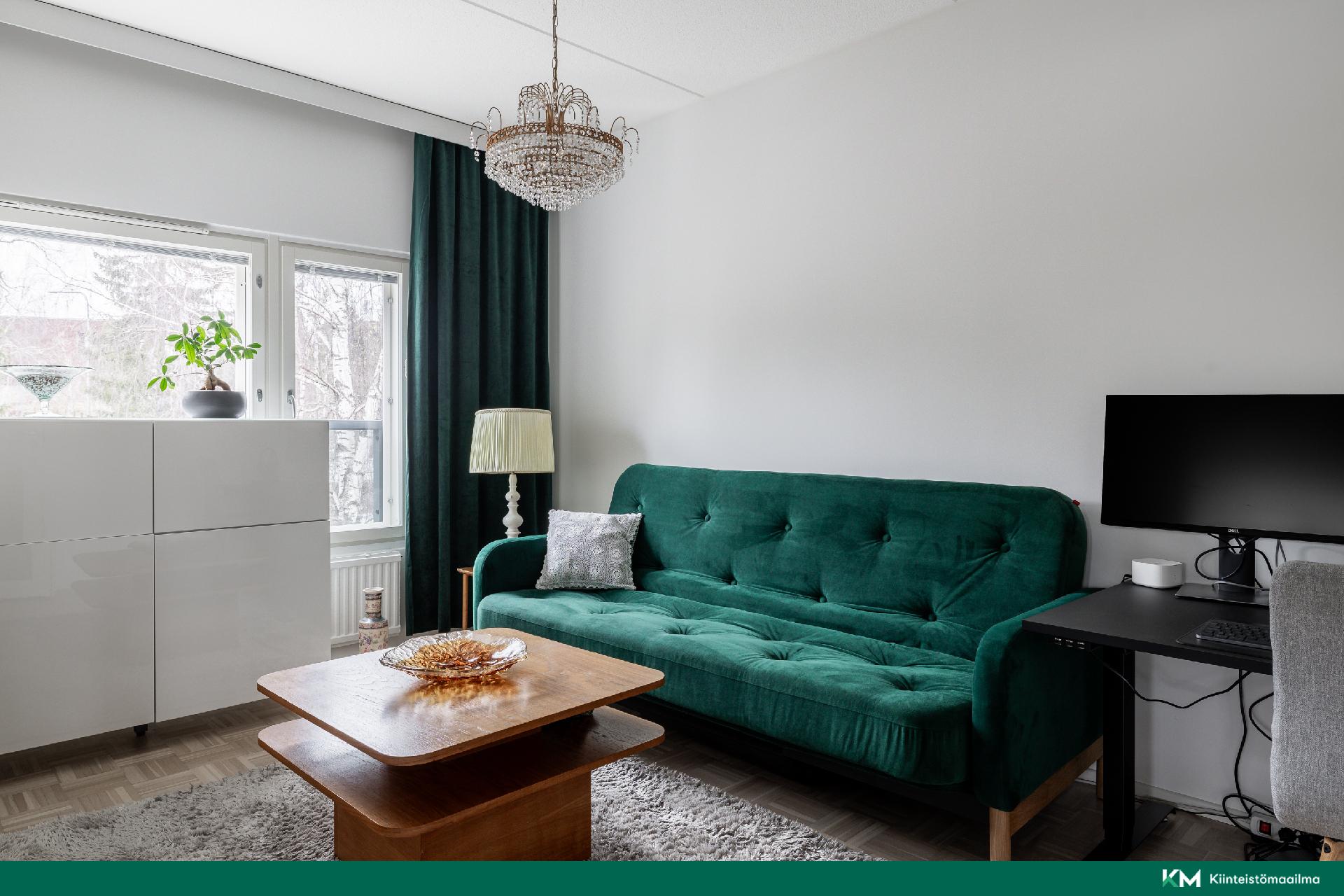 yläkerran pienempi makuuhuone