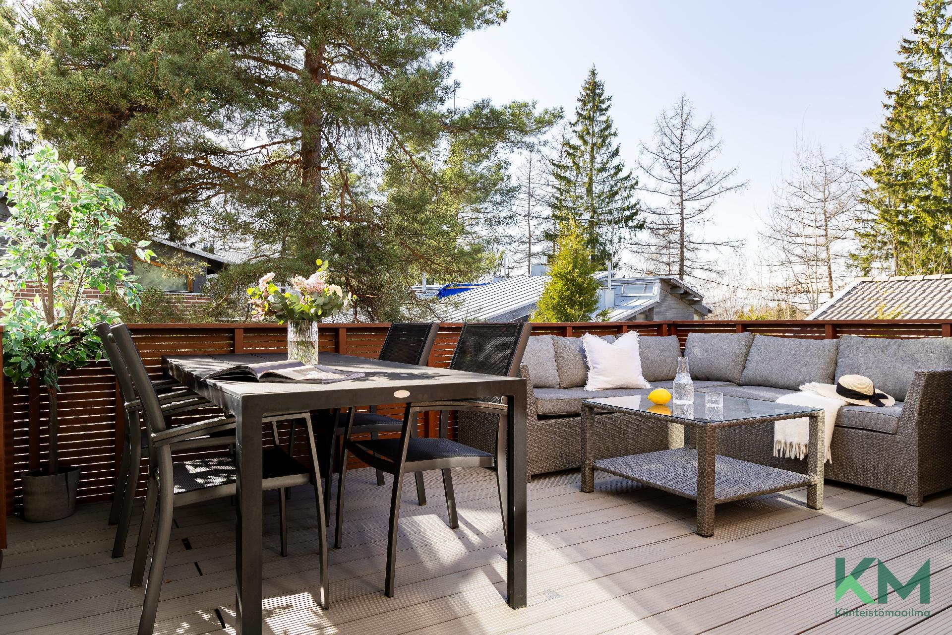 Hirsikalliontie 24, Laaksolahti, Espoo