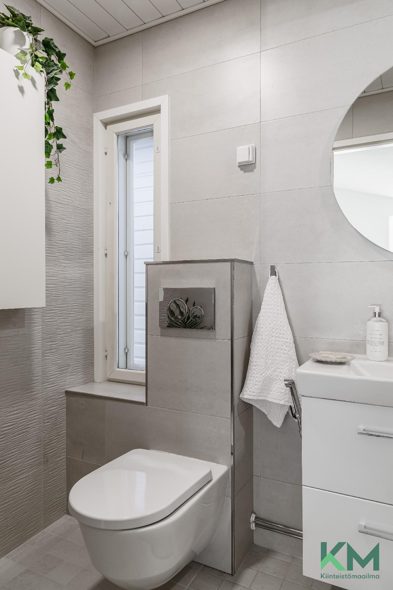 Hirsikalliontie 24, Laaksolahti, Espoo