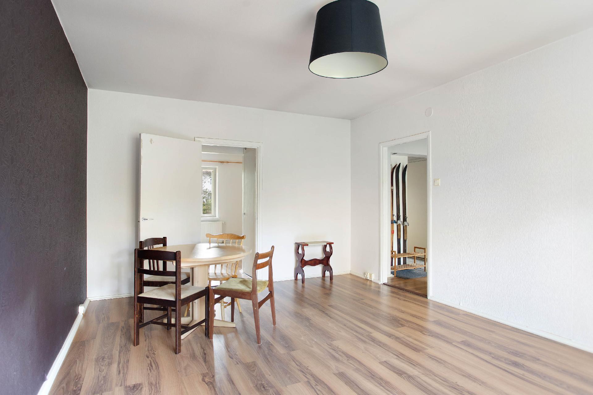 Rajavartiostonkatu 8, Keskusta, Lohja