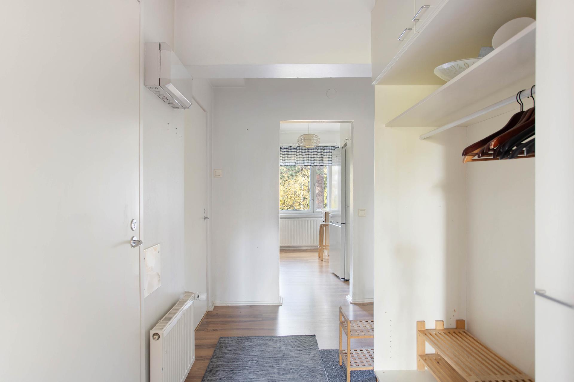 Rajavartiostonkatu 8, Keskusta, Lohja