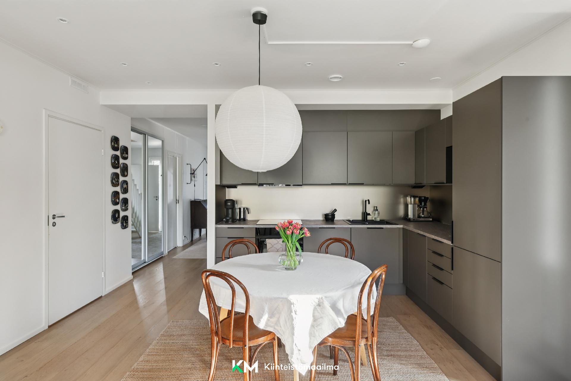 Riistatie 12, Lippajärvi, Espoo