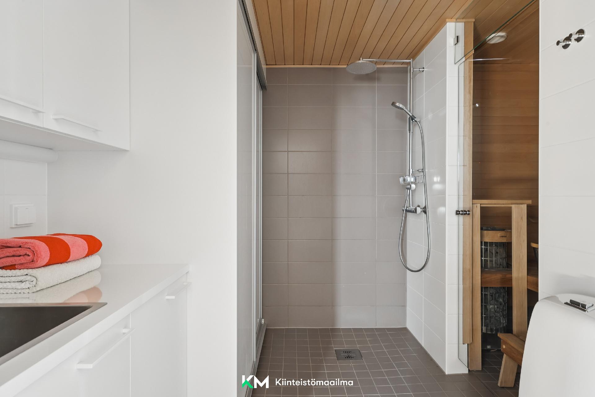 Riistatie 12, Lippajärvi, Espoo