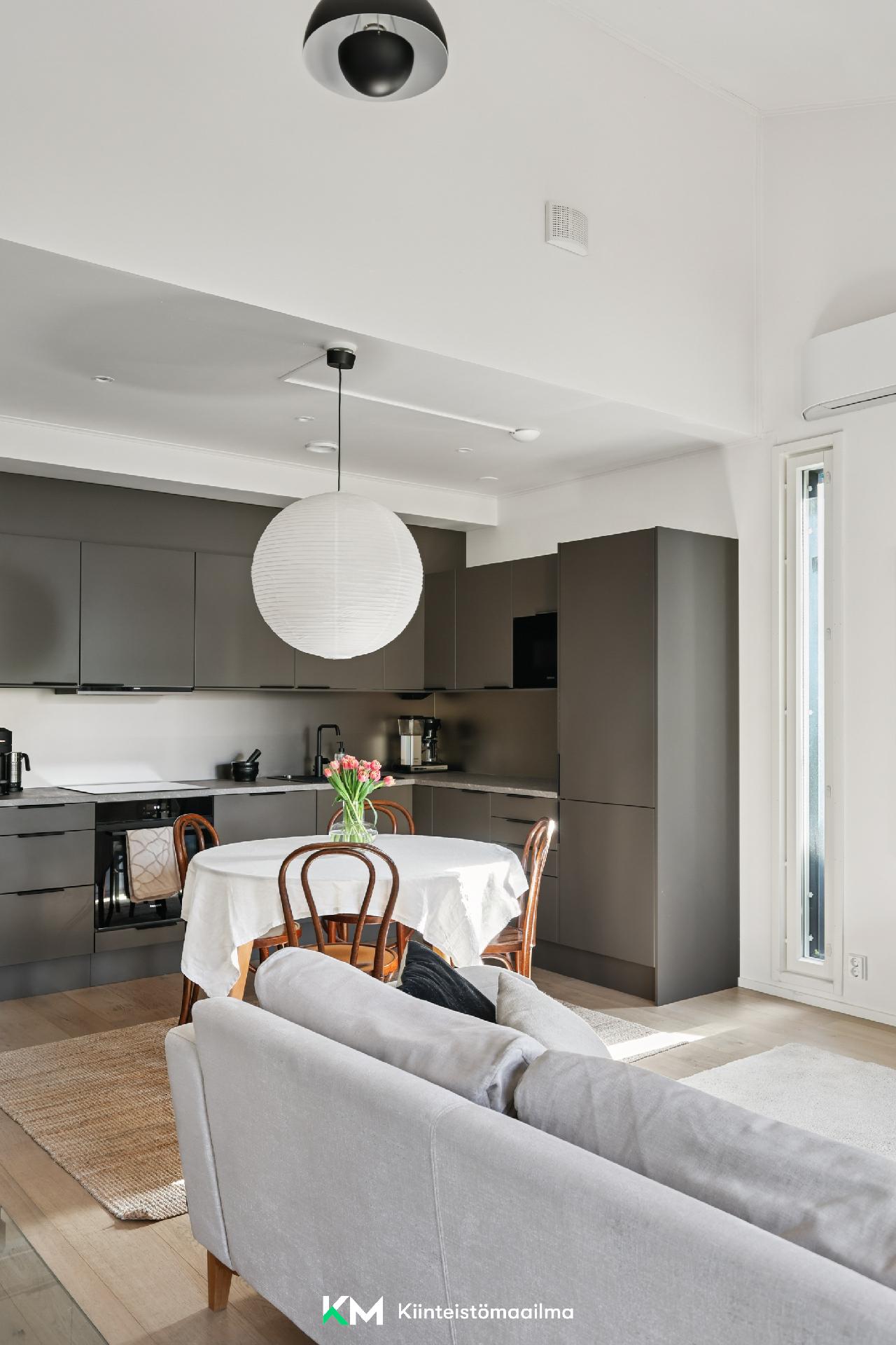 Riistatie 12, Lippajärvi, Espoo