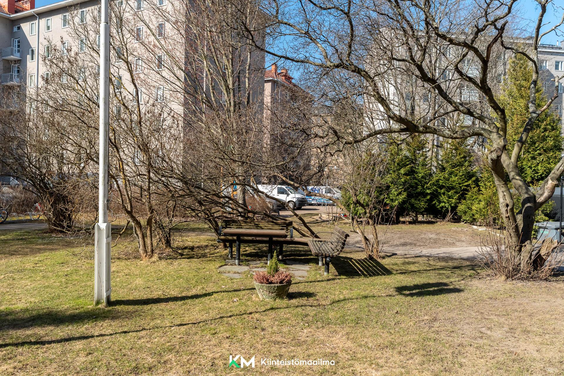 Huopalahdentie 4-6, Munkkiniemi, Helsinki