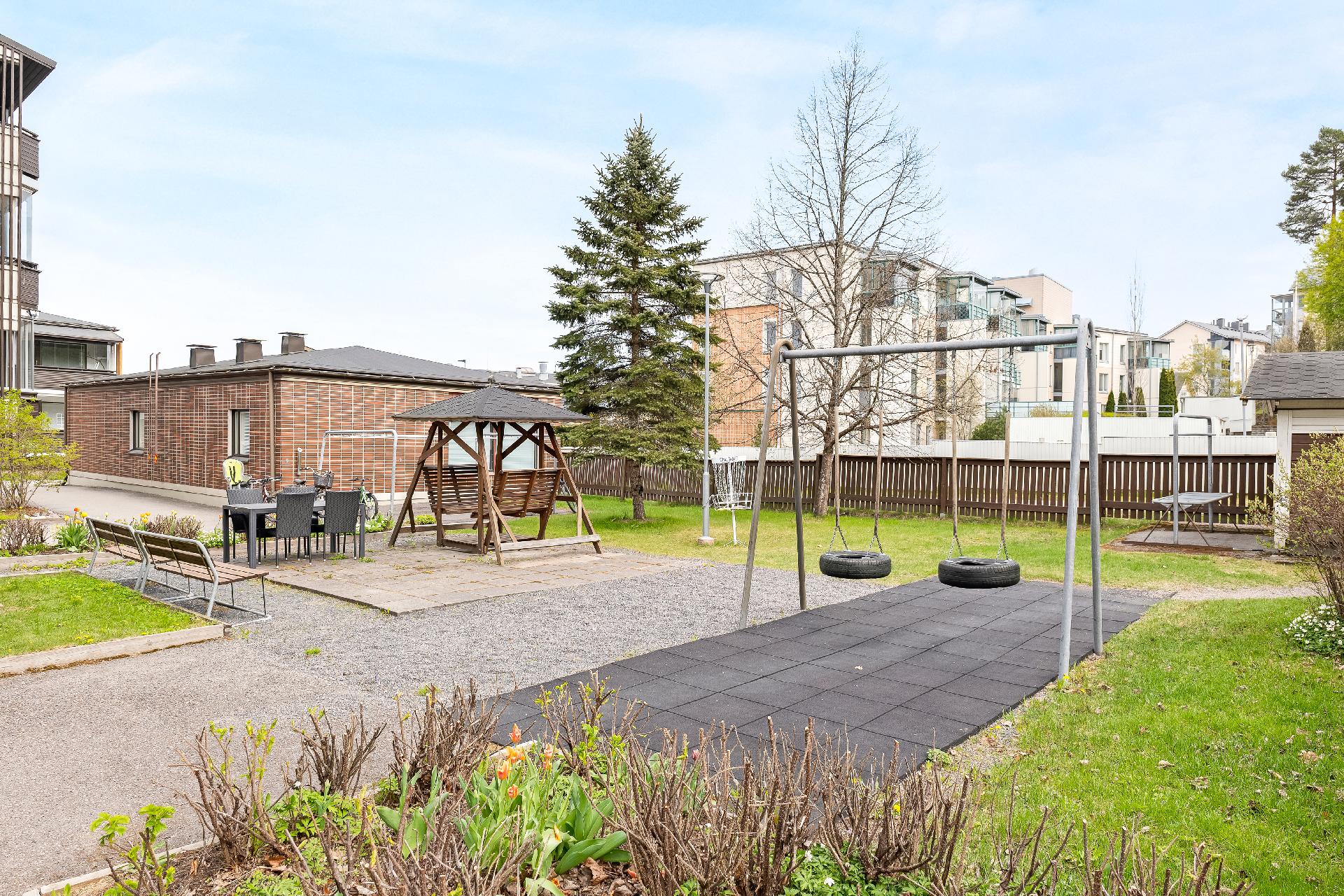 Pitäjäntuvanpolku 2, Keskusta, Kirkkonummi