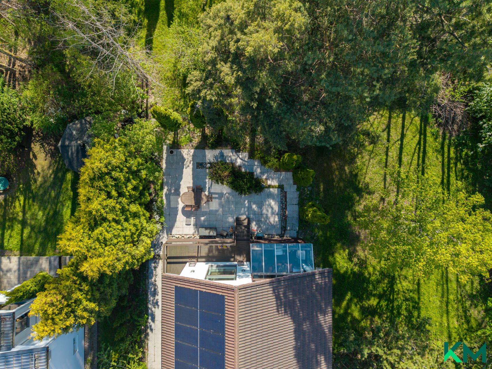 Luonto ja kukkaro kiittävät - aurinkopaneelit