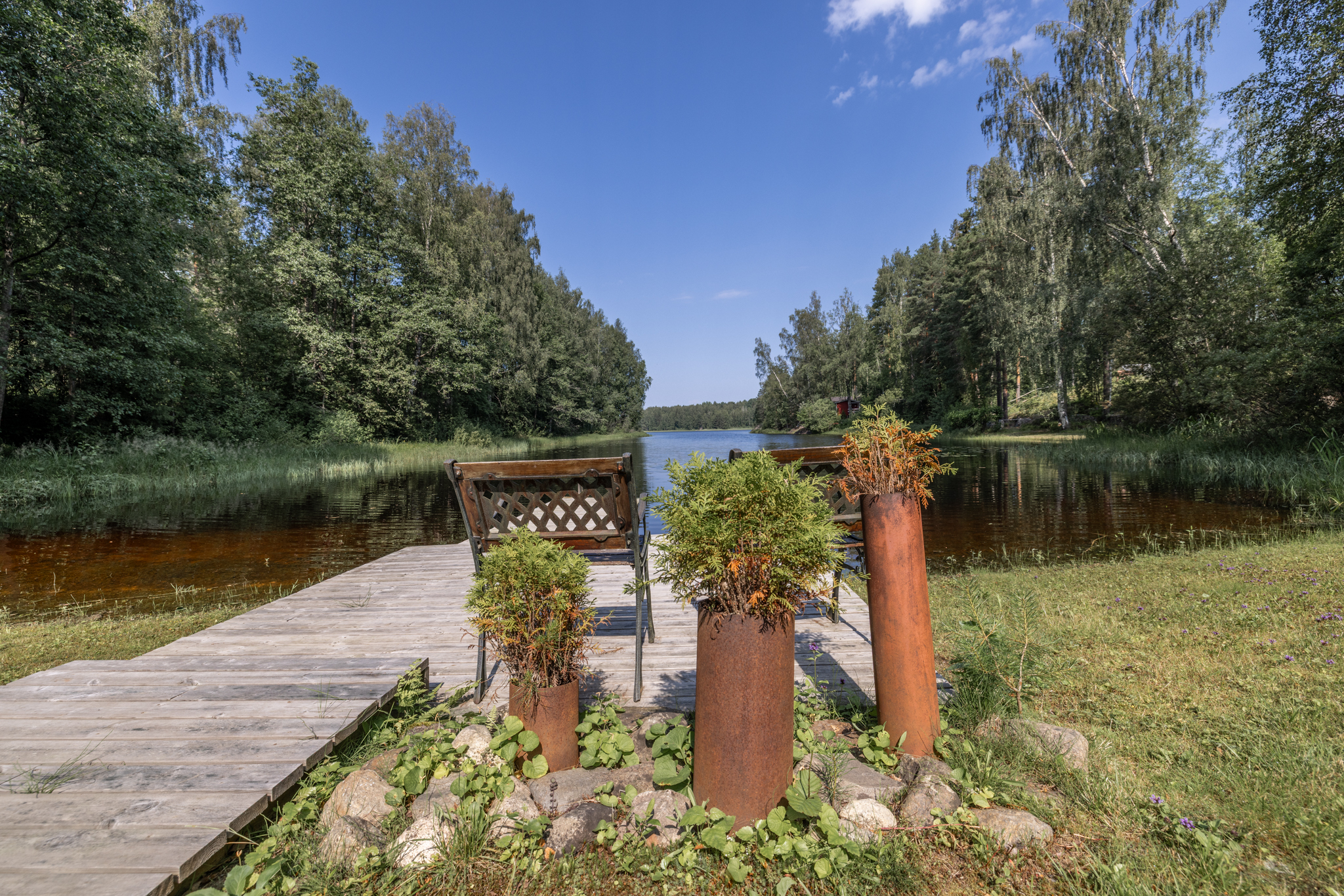 rannassa laituri
