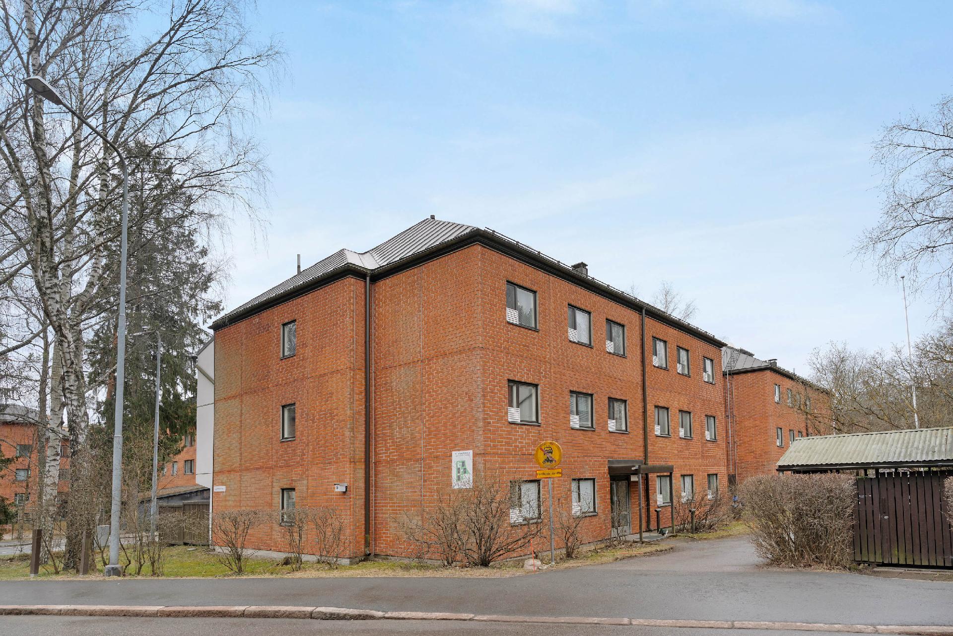 Laurinniityntie 5, Lassila, Helsinki
