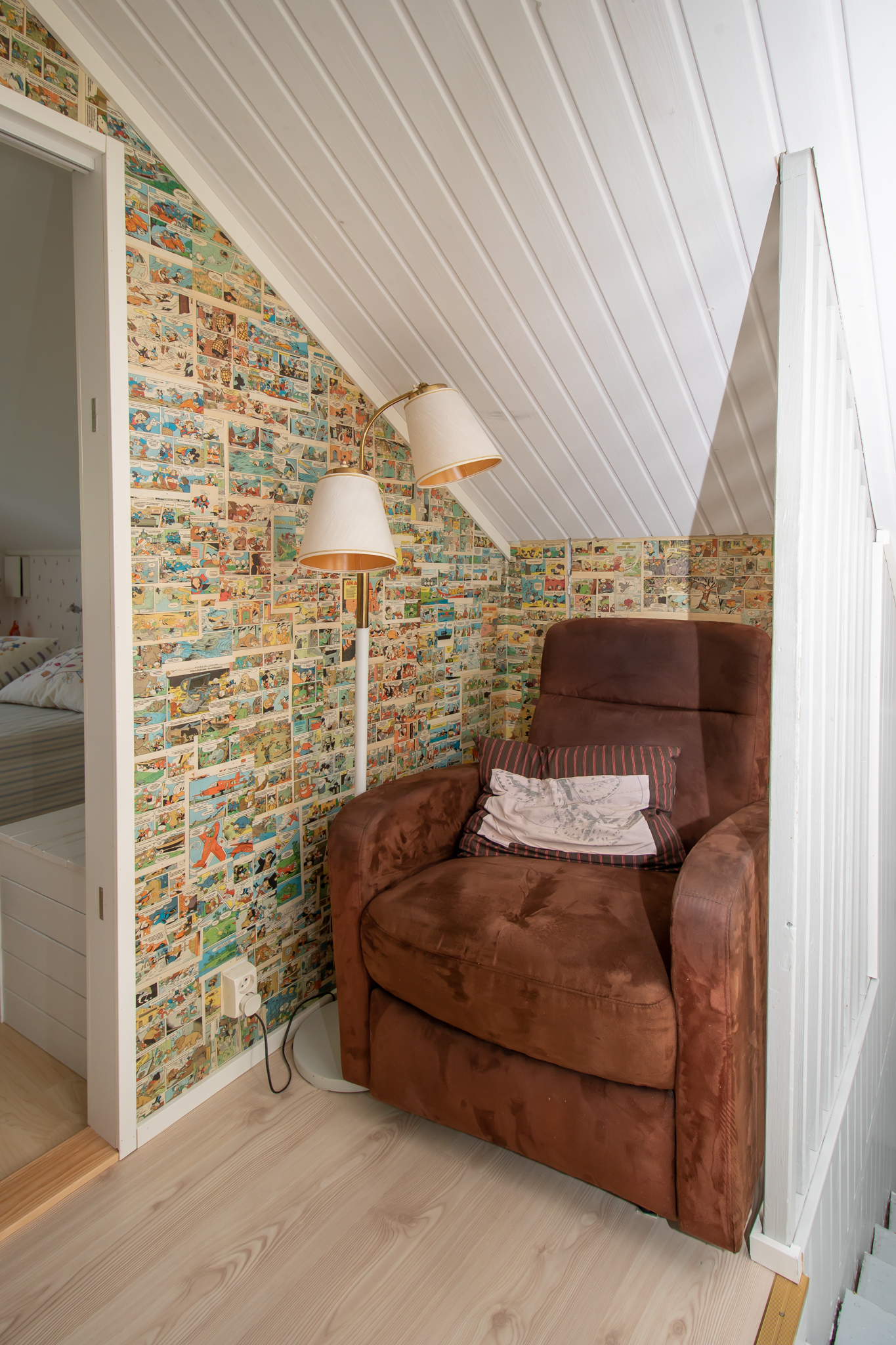 lukunurkkaus yläkerrassa