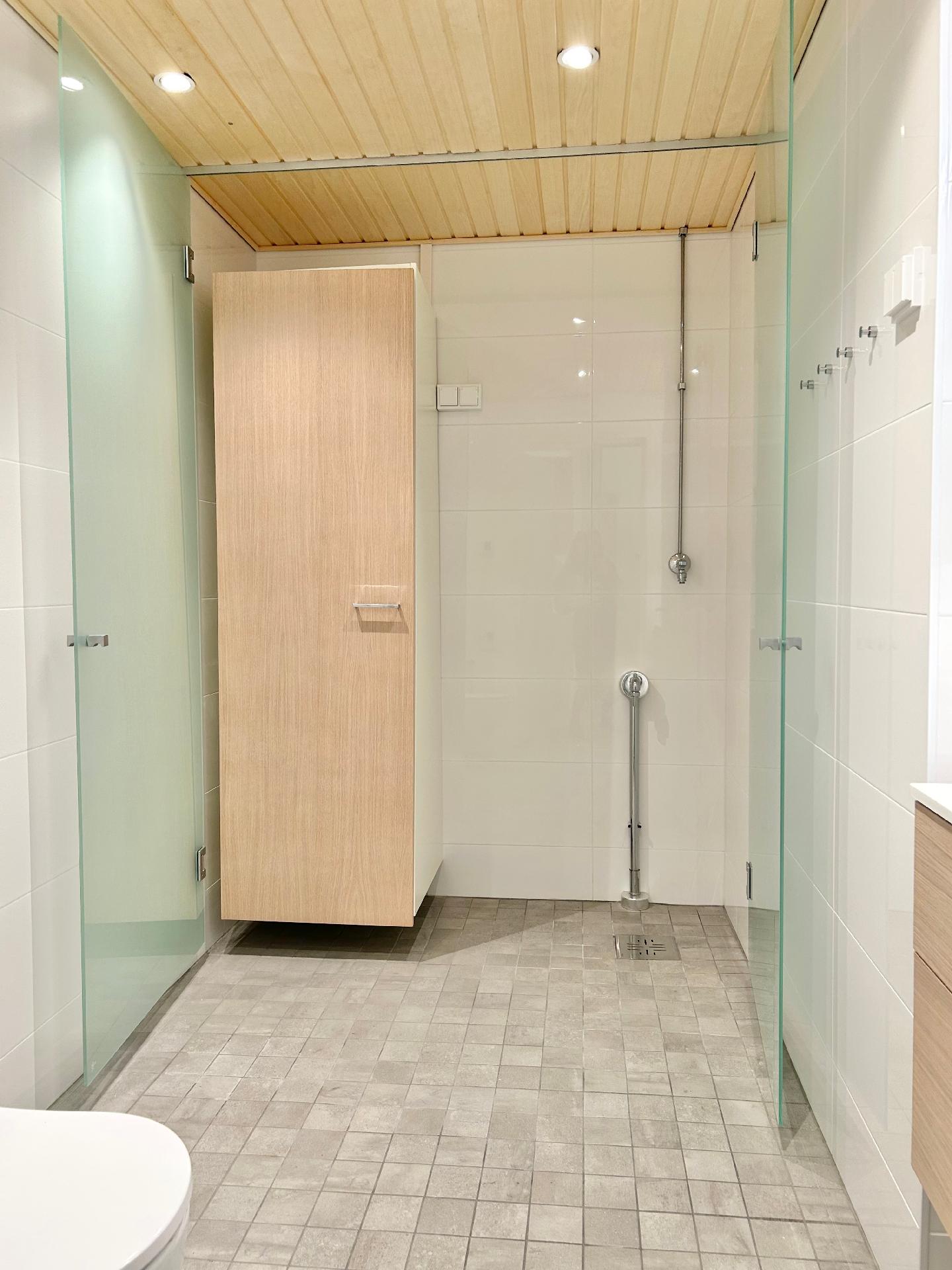 Katajaharjuntie 2-4, Lauttasaari, Helsinki