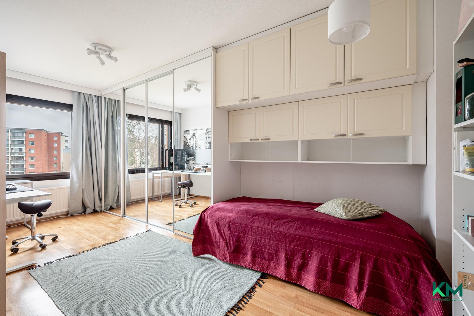 Teuvo Pakkalan tie 12, Pohjois-Haaga, Helsinki