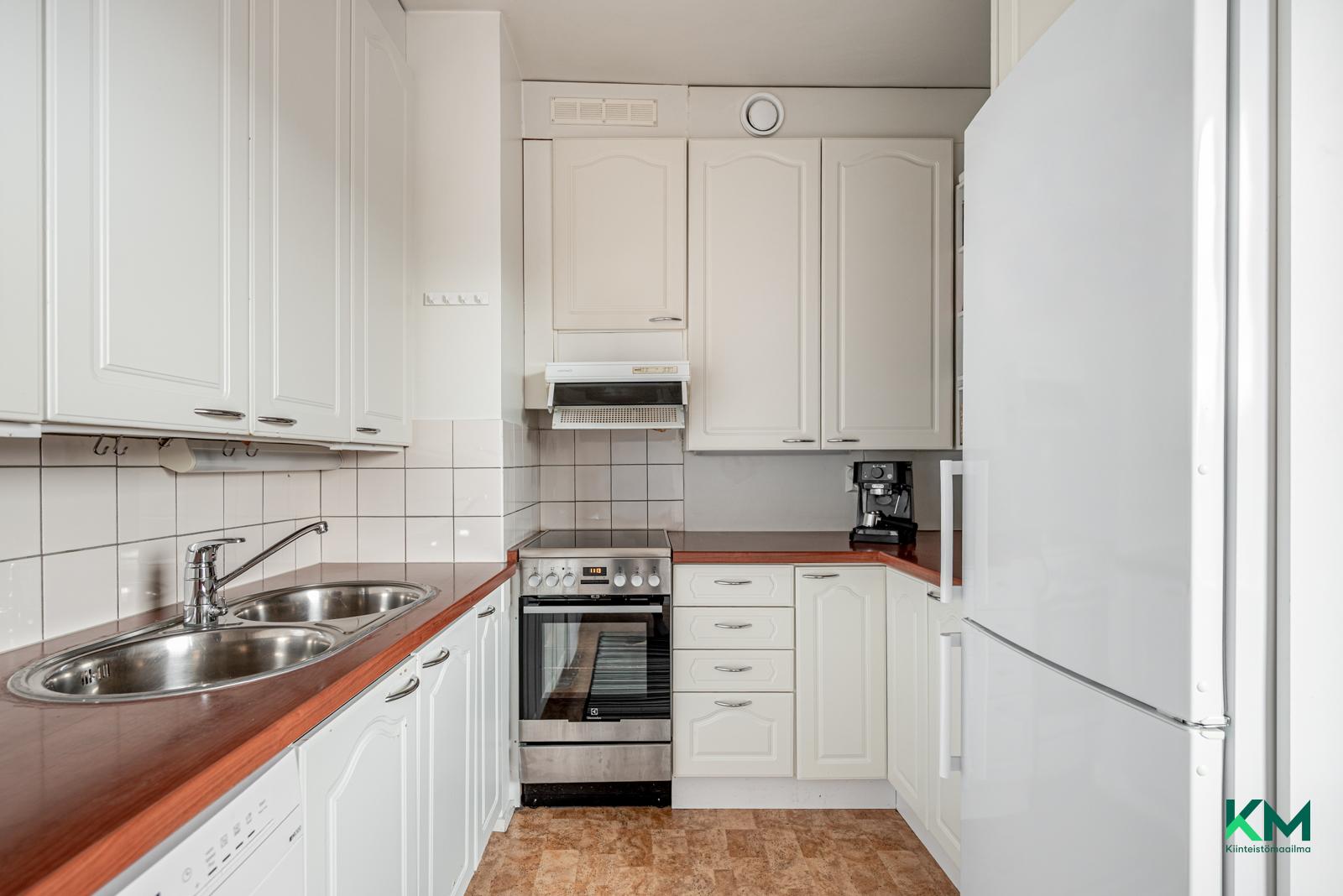 Teuvo Pakkalan tie 12, Pohjois-Haaga, Helsinki